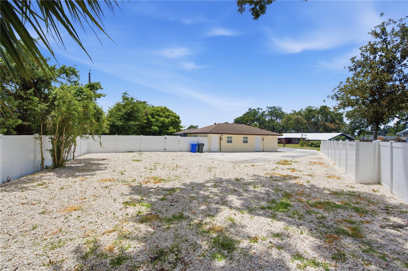 LAKE HOLLINGSWORTH ESTATES - Residential