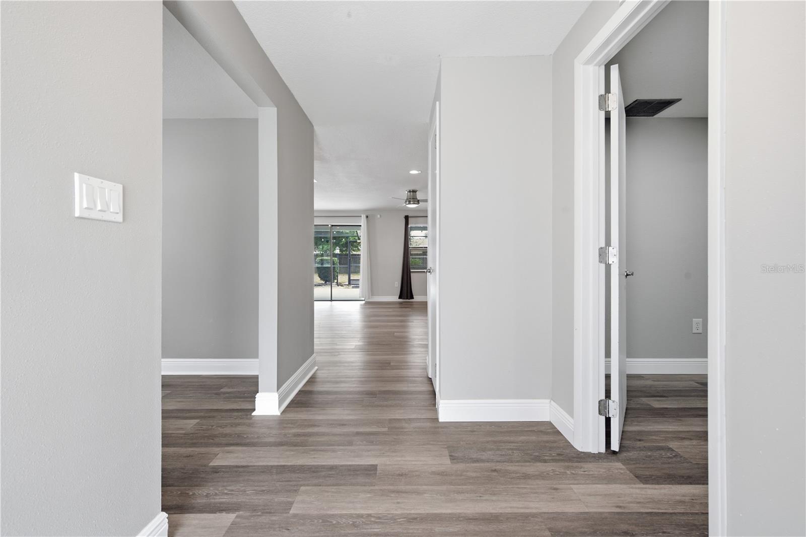 LAKE HOLLINGSWORTH ESTATES - Residential