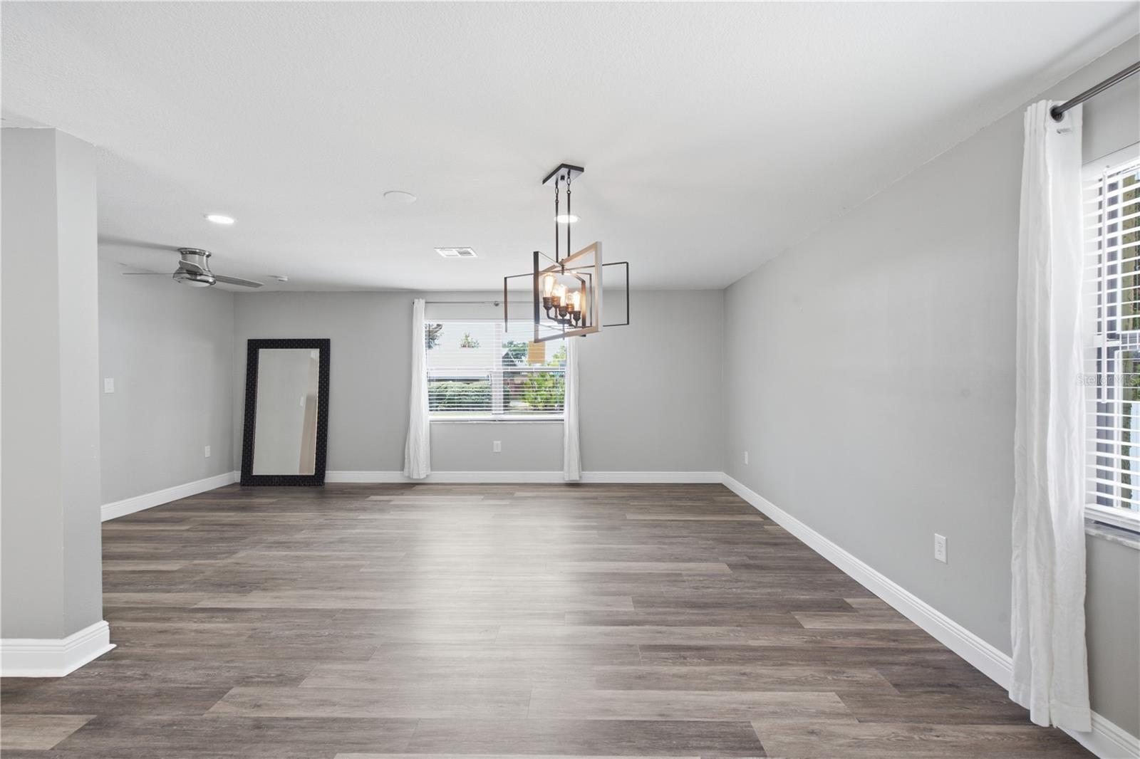 LAKE HOLLINGSWORTH ESTATES - Residential