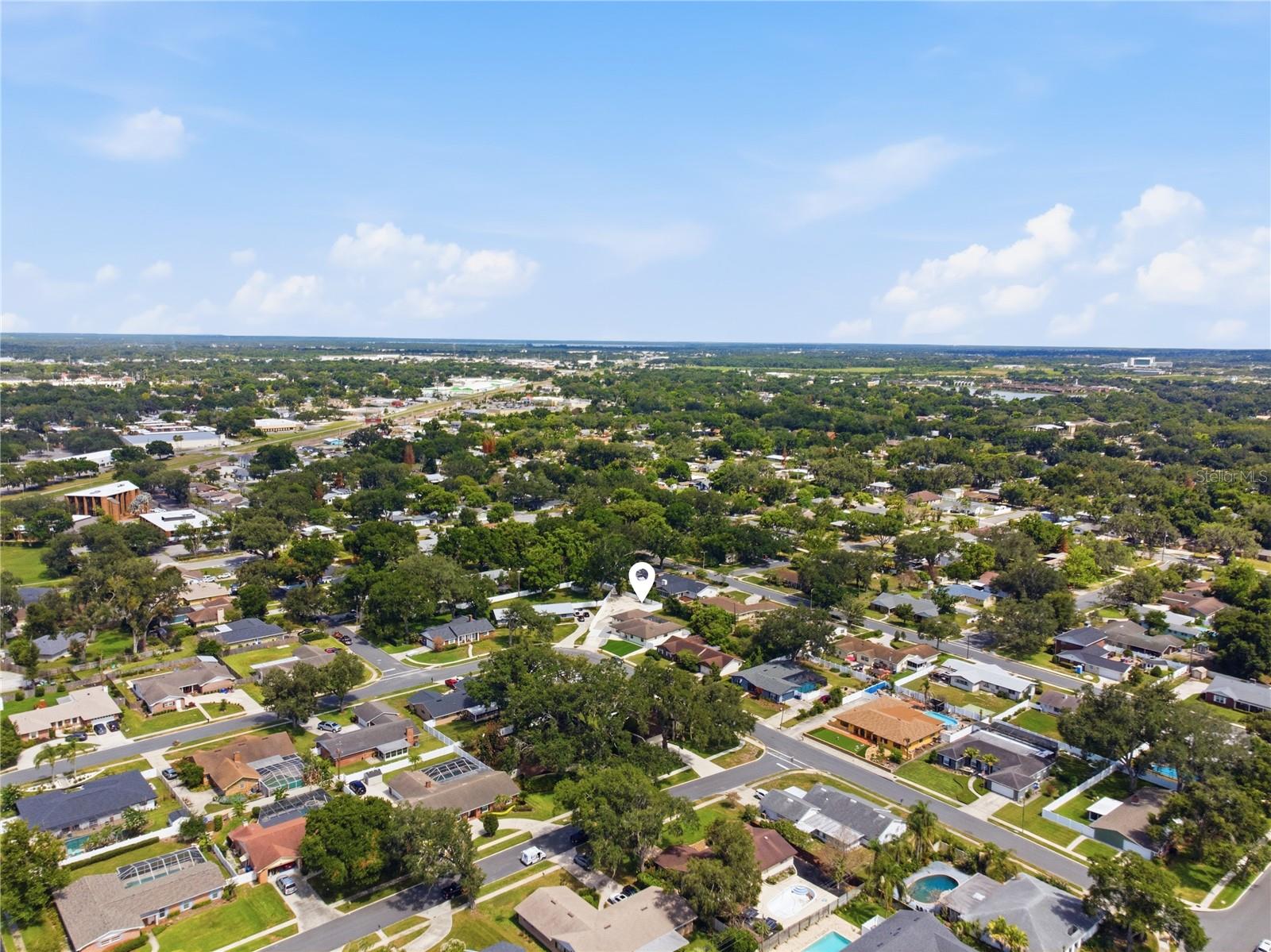 LAKE HOLLINGSWORTH ESTATES - Residential