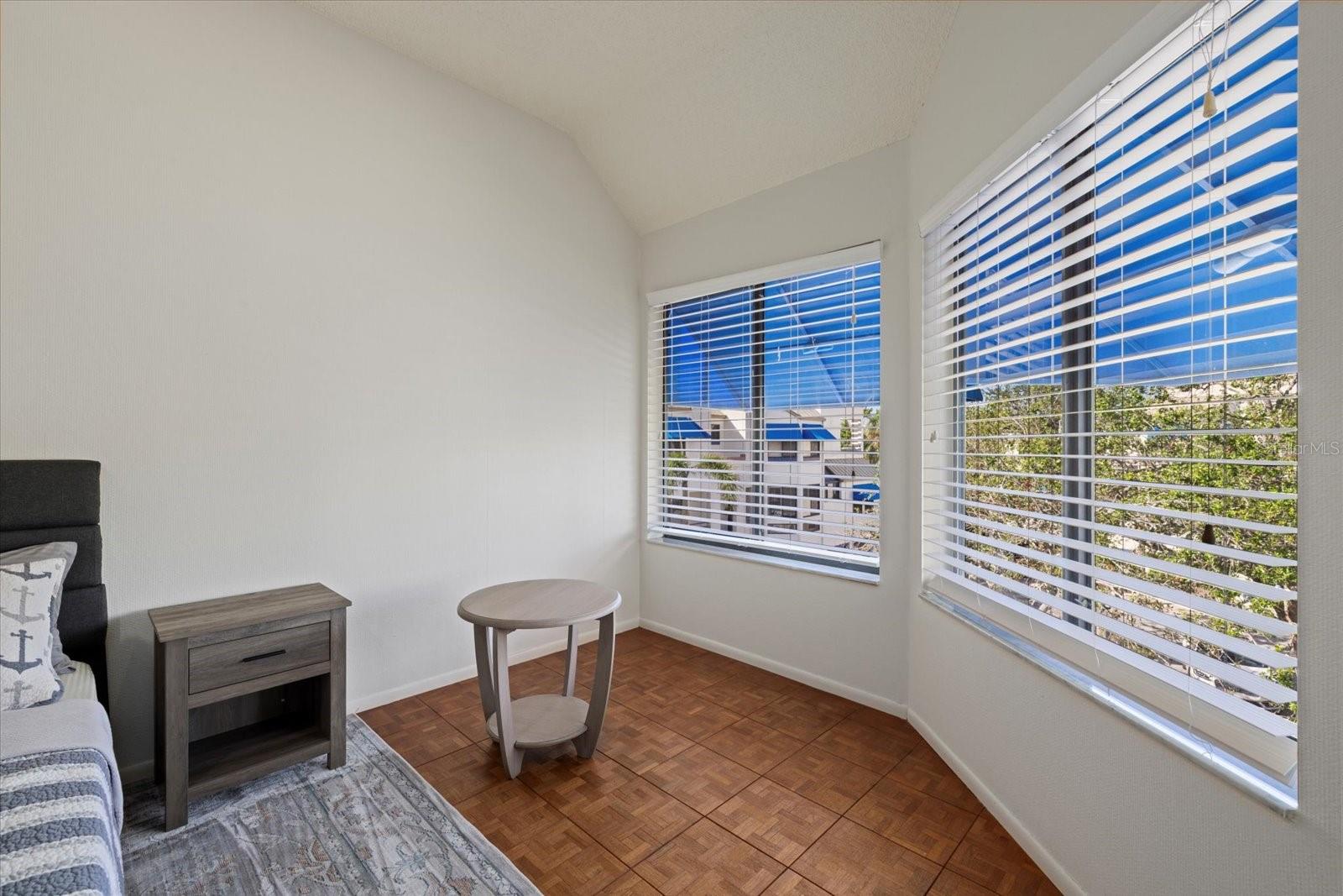 FAIRWAY BAY 1 - Residential Lease