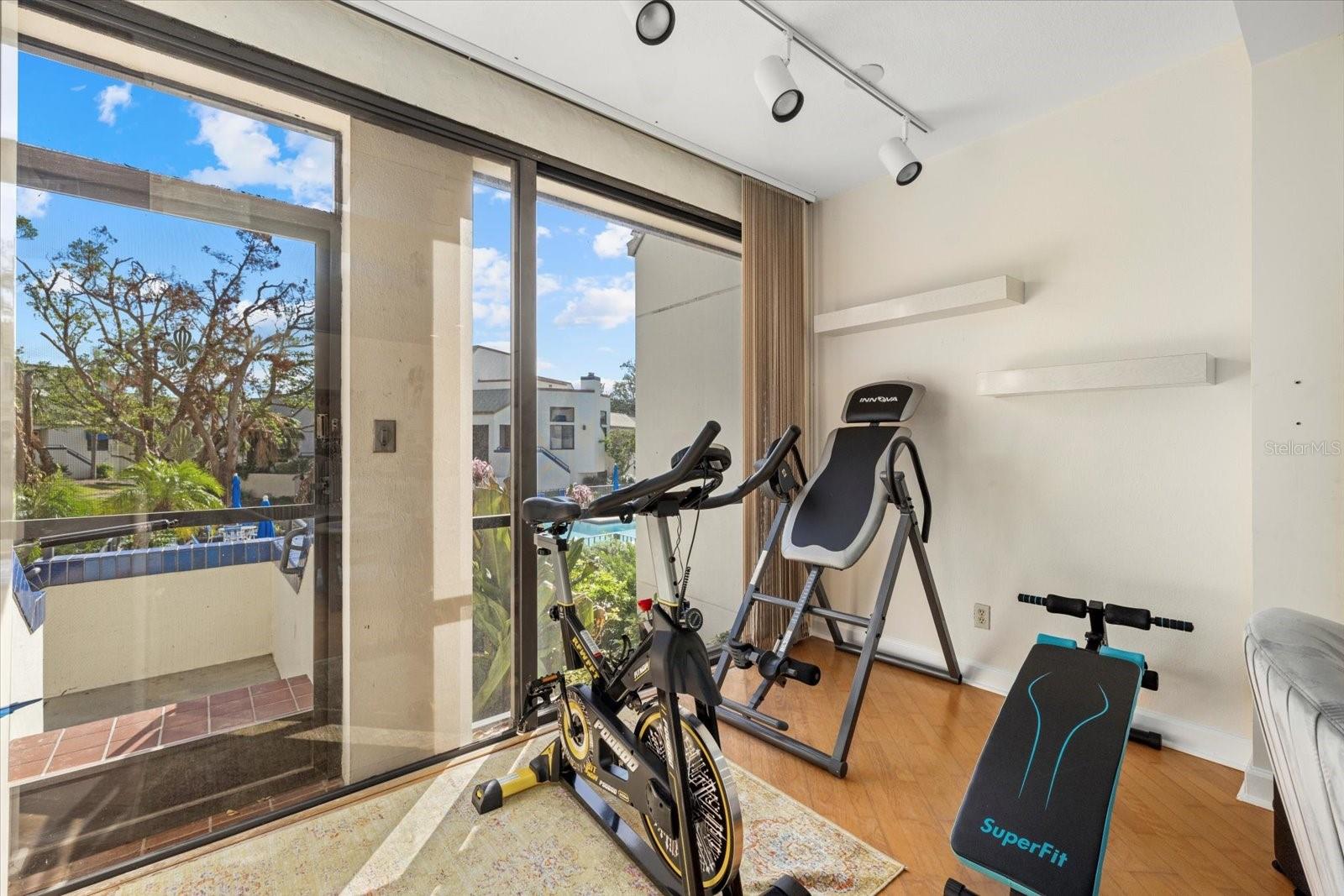 FAIRWAY BAY 1 - Residential Lease