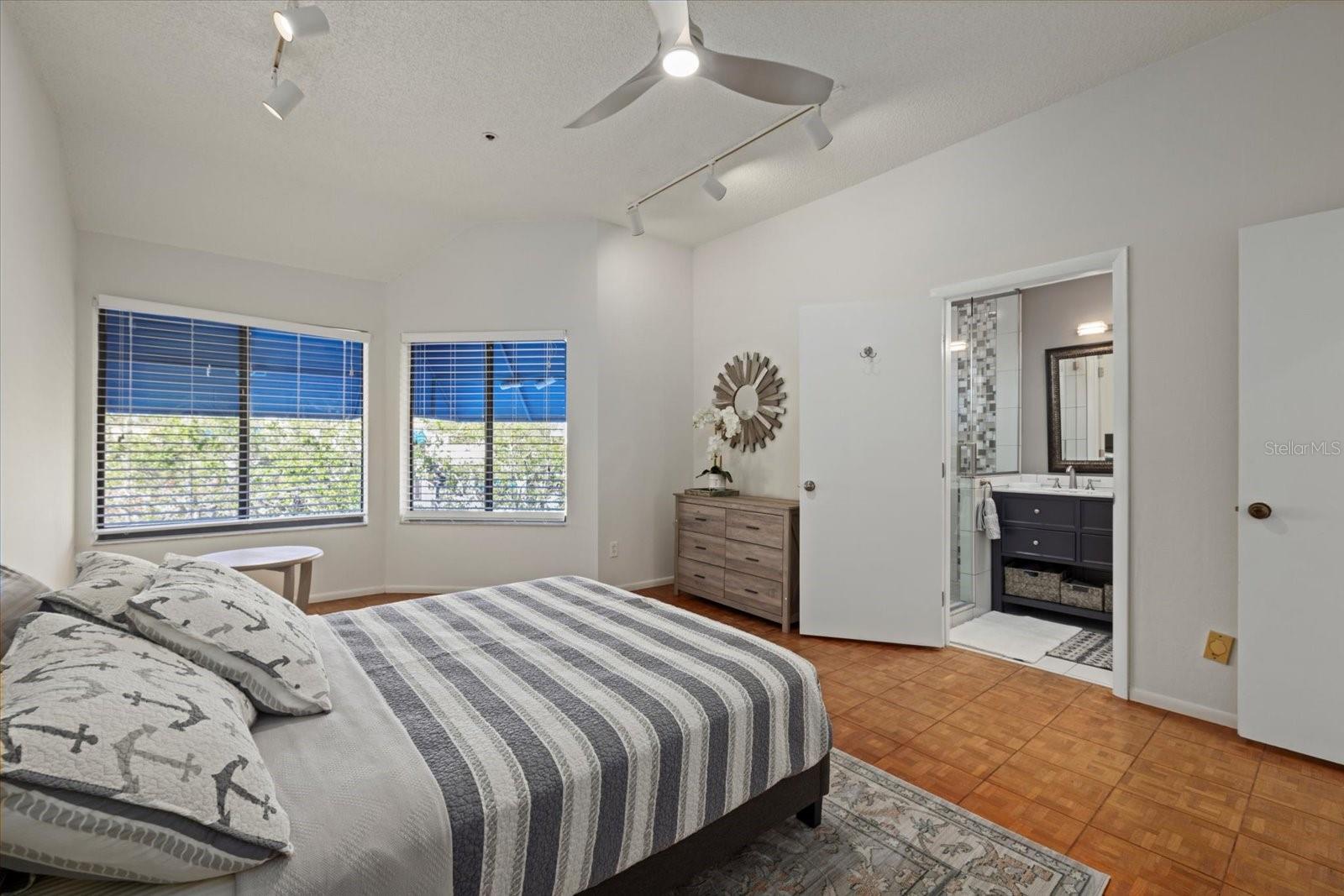 FAIRWAY BAY 1 - Residential Lease