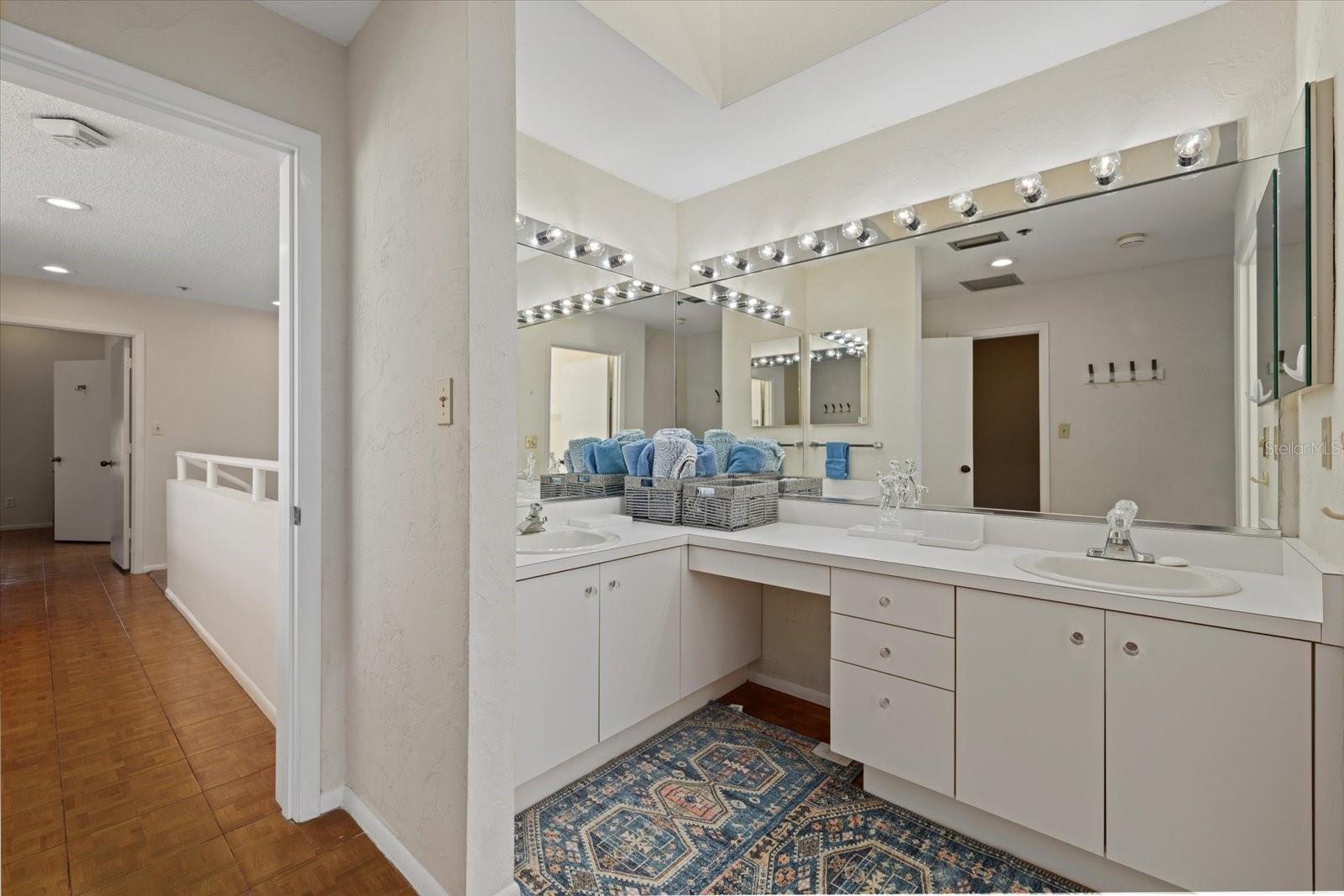 FAIRWAY BAY 1 - Residential Lease