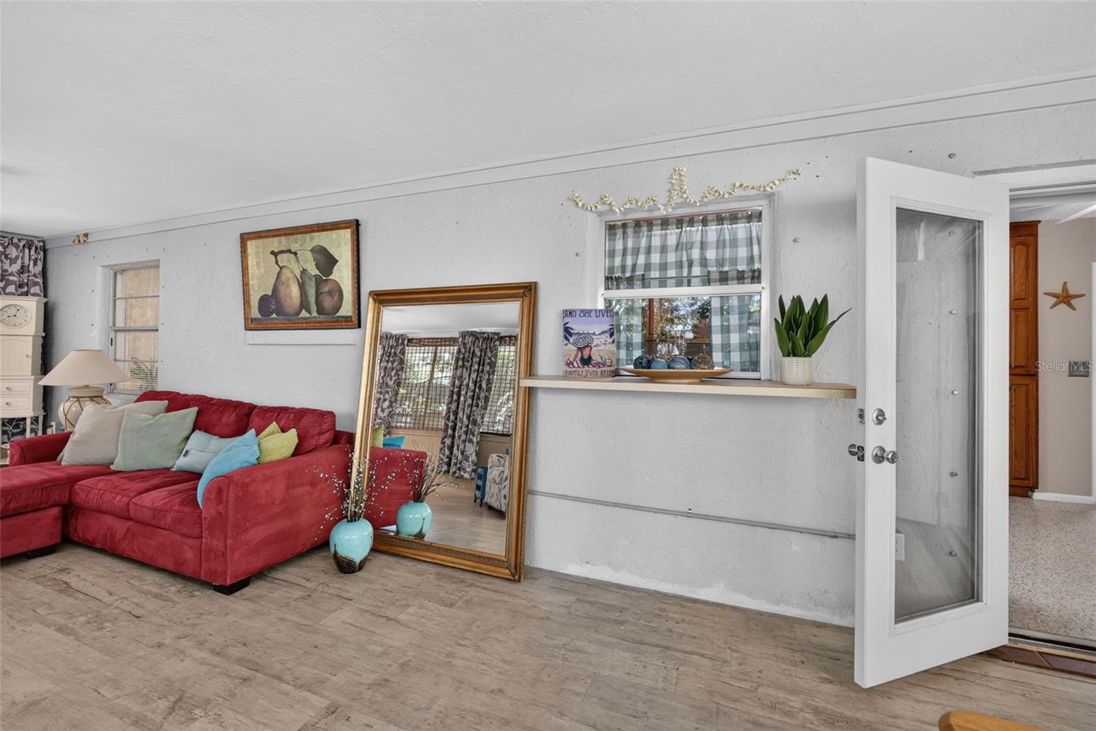 SOUTH VENICE - Residential