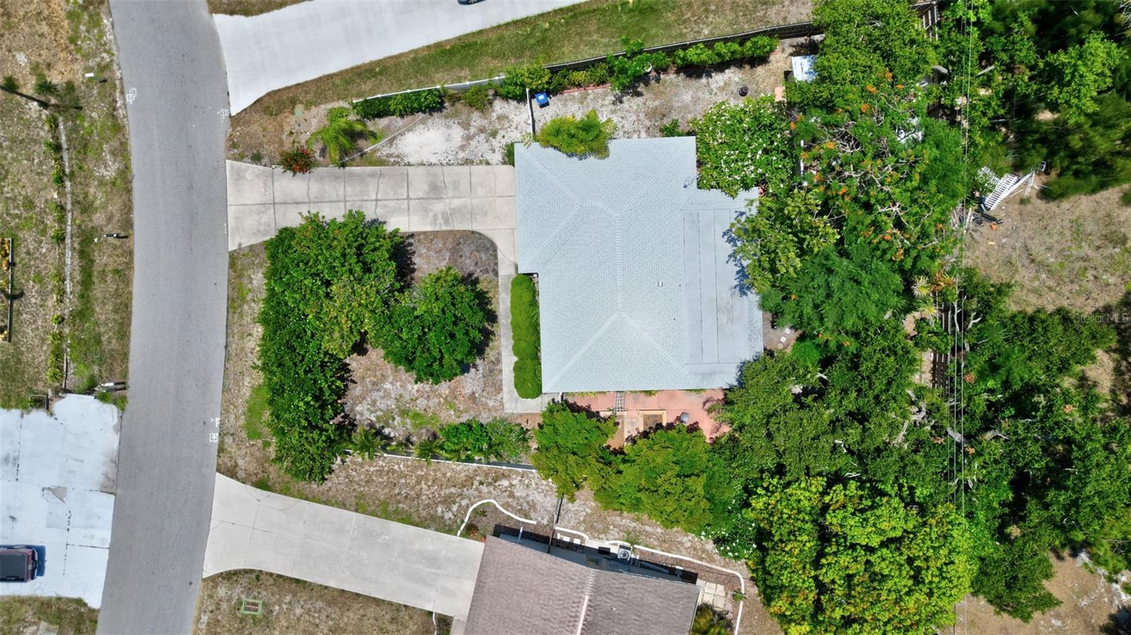 SOUTH VENICE - Residential