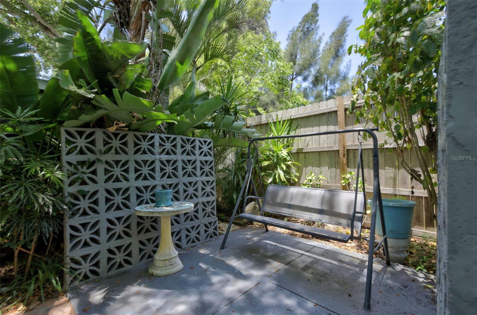 SOUTH VENICE - Residential