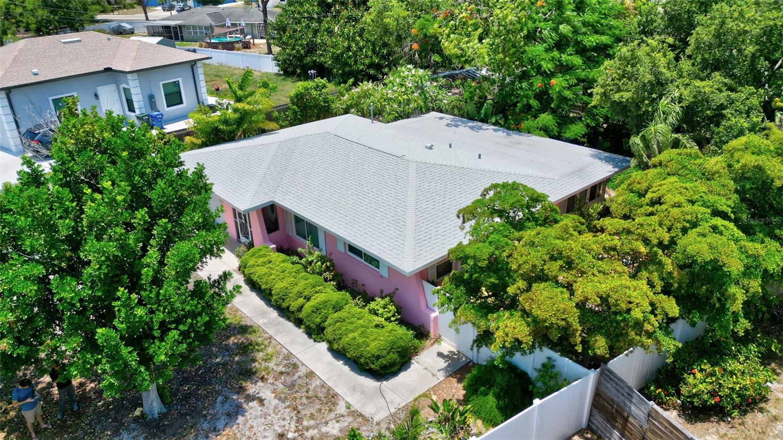 SOUTH VENICE - Residential
