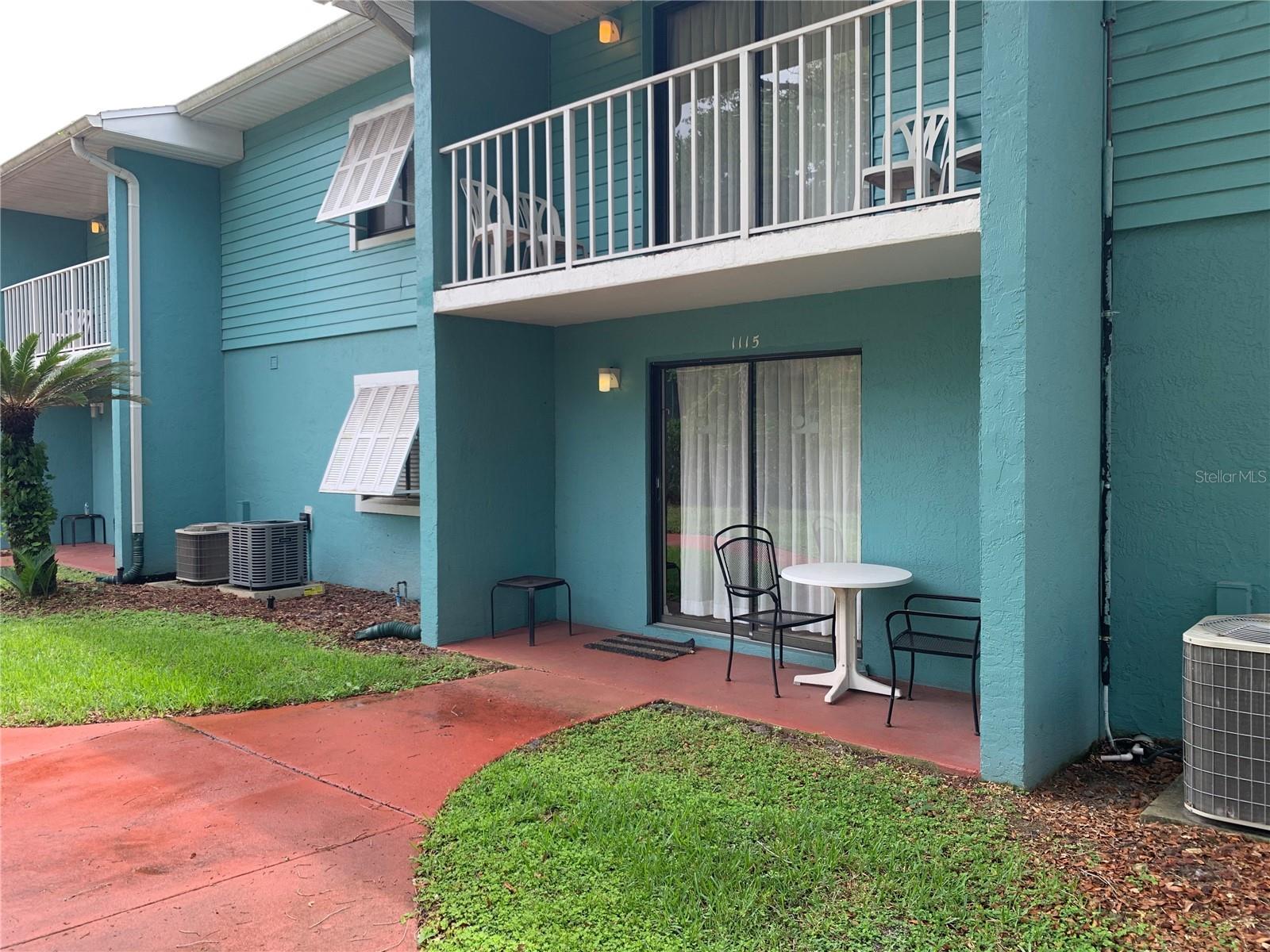 FLORIDA VACATION VILLAS - Residential Lease