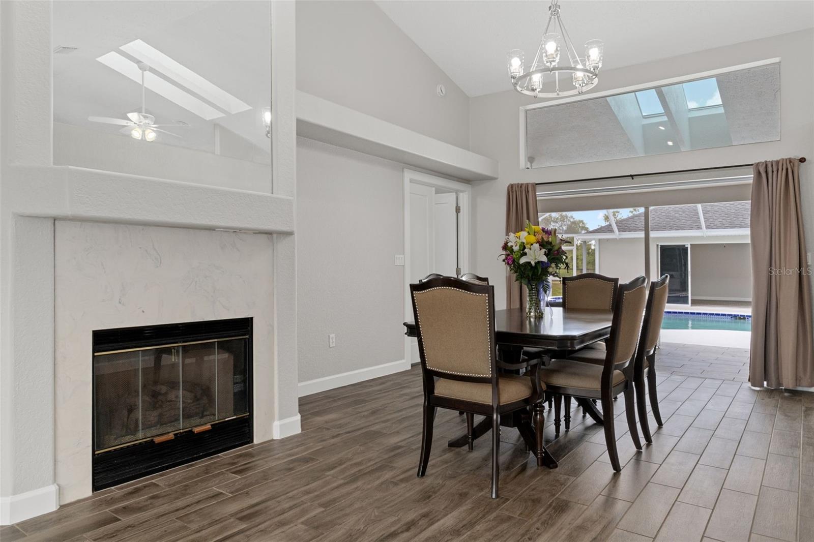 PINE RIDGE UNIT 01 - Residential