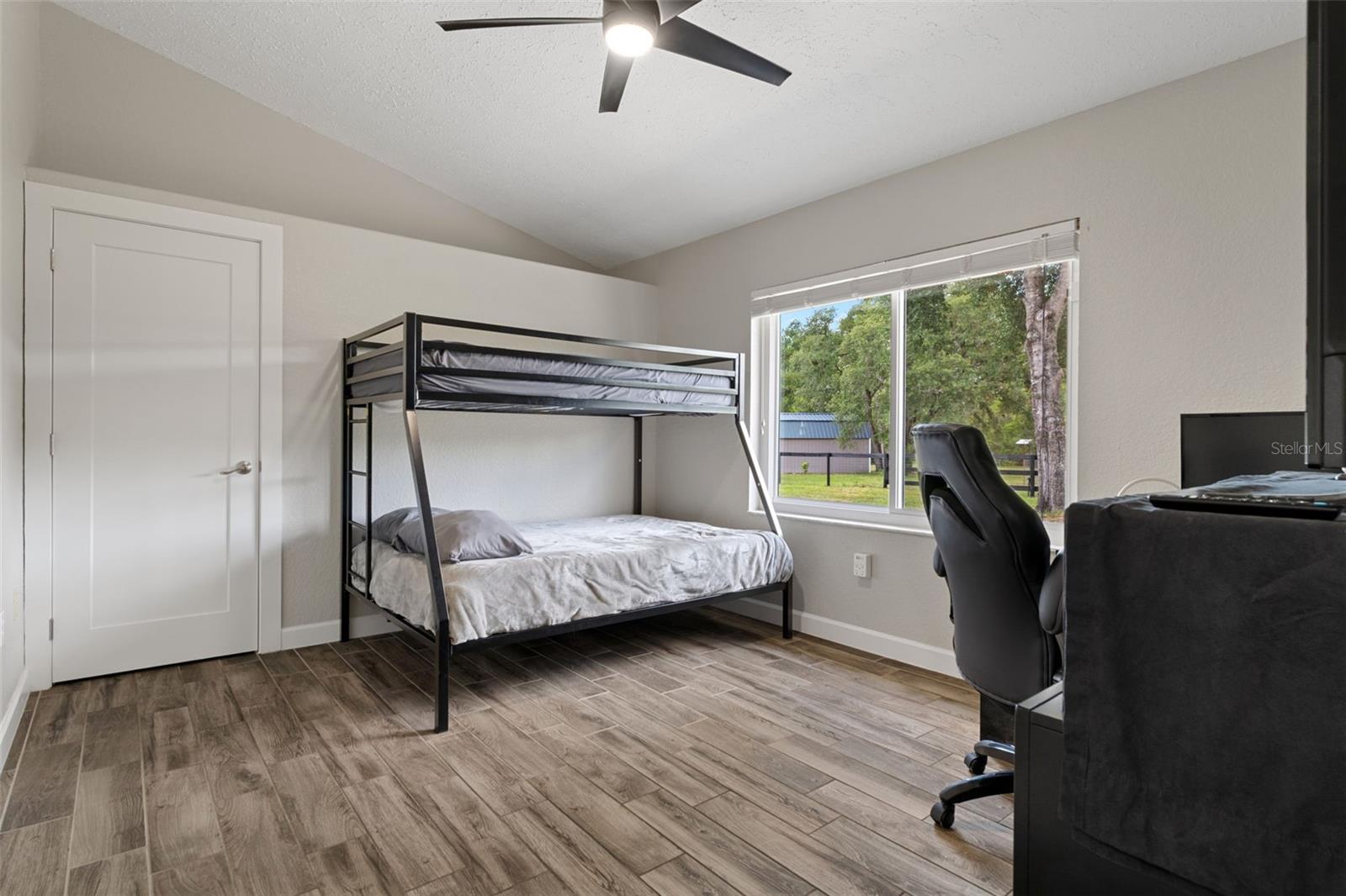 PINE RIDGE UNIT 01 - Residential