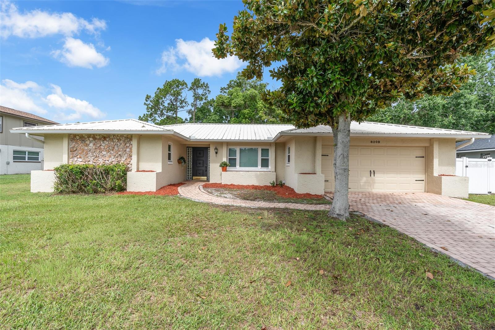 SAND LAKE HILLS SEC 03 - Residential