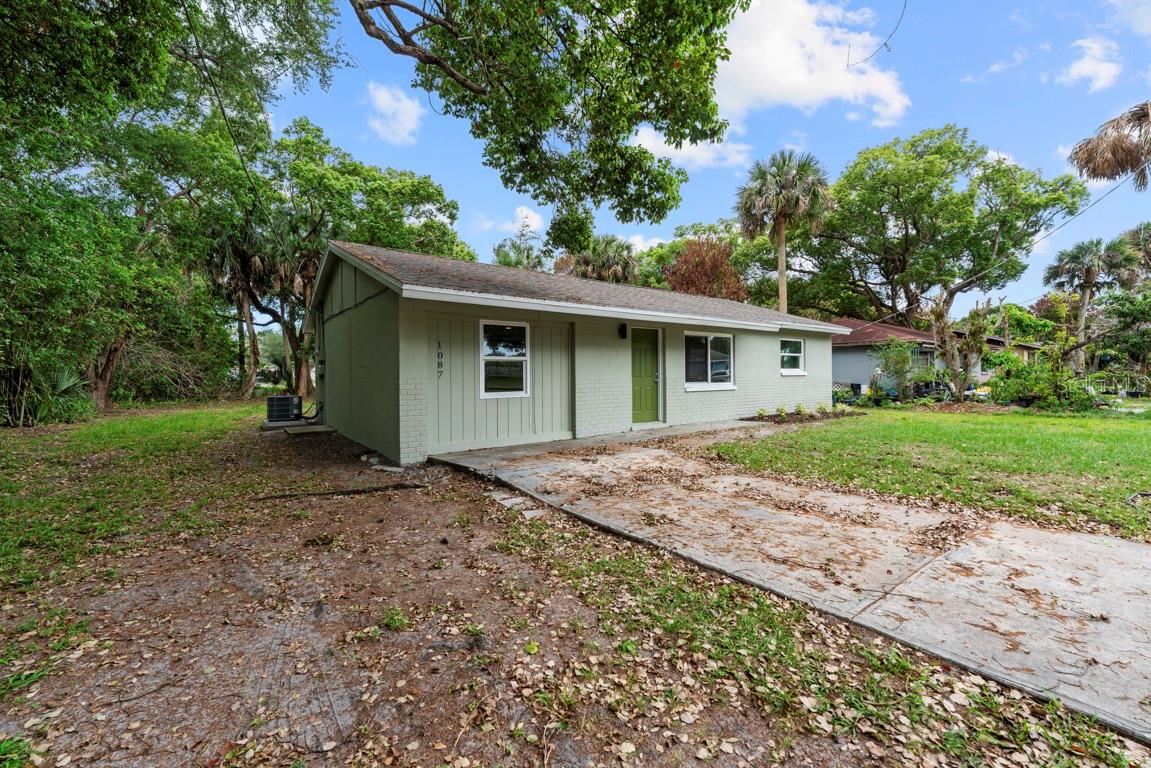 EAU GALLIE, SUBD OF OUT LOTS 21, 22, 23 - Residential