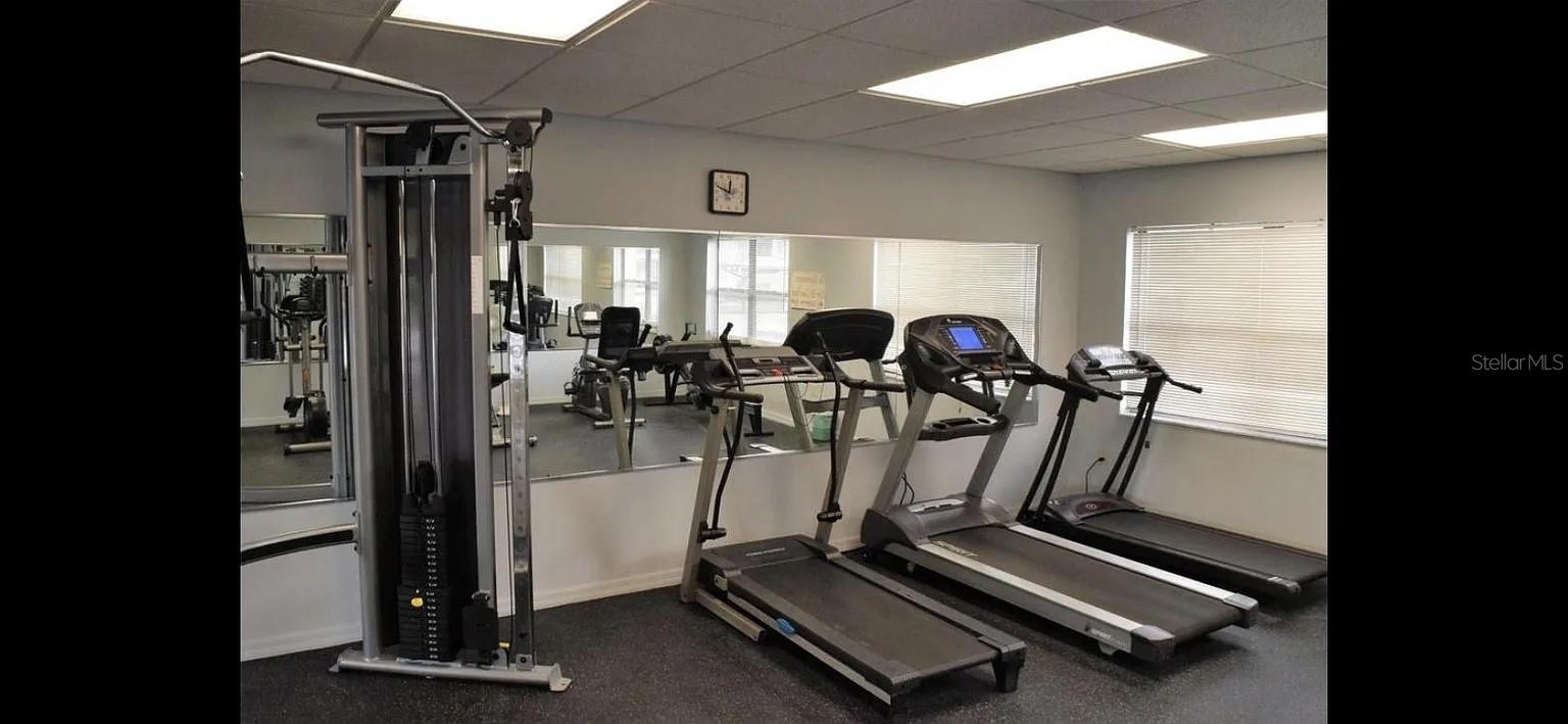 LEESBURG ROYAL OAK ESTATES SUB - Residential Lease