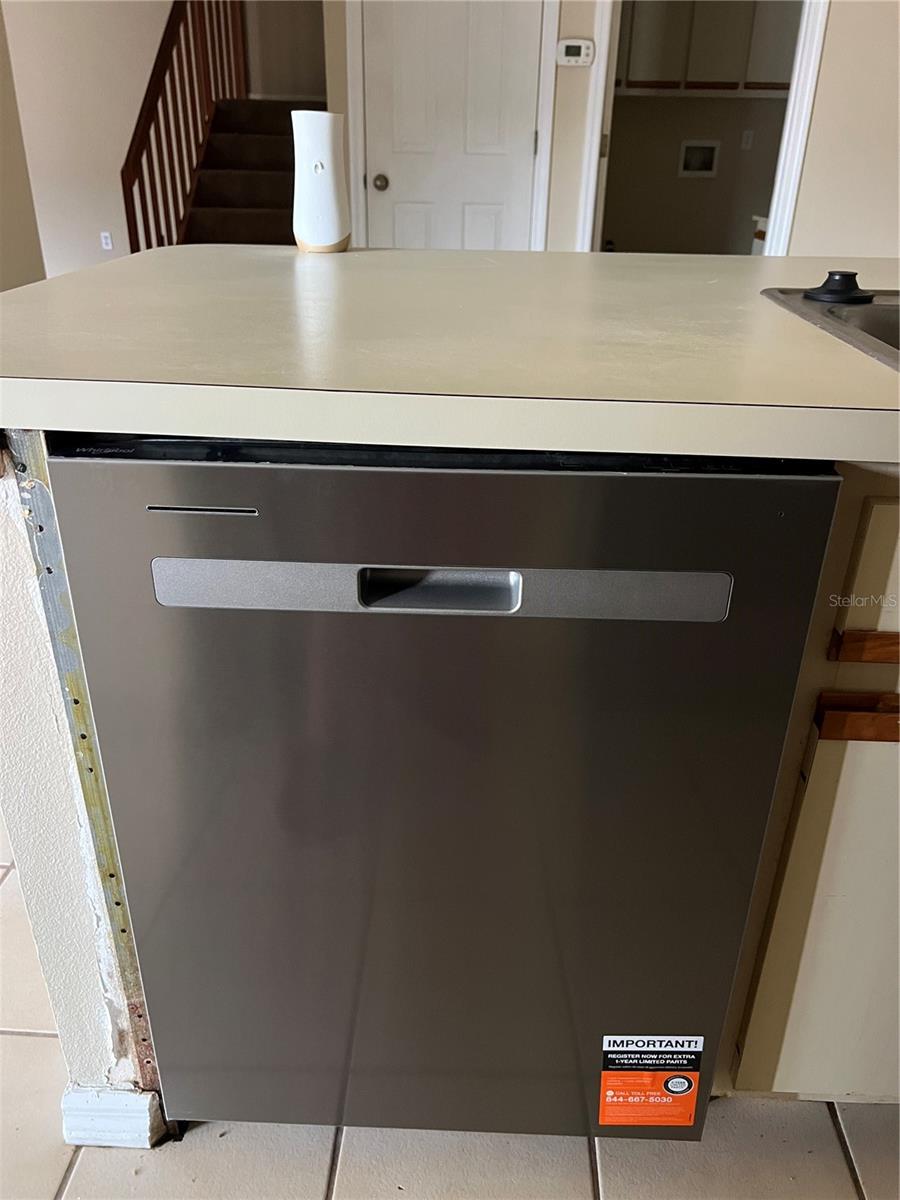 LEESBURG ROYAL OAK ESTATES SUB - Residential Lease