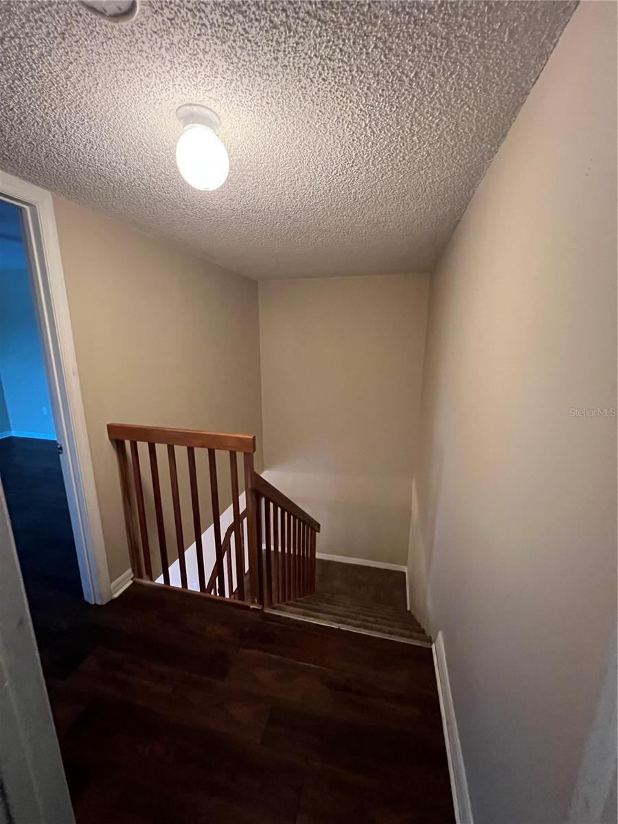 LEESBURG ROYAL OAK ESTATES SUB - Residential Lease
