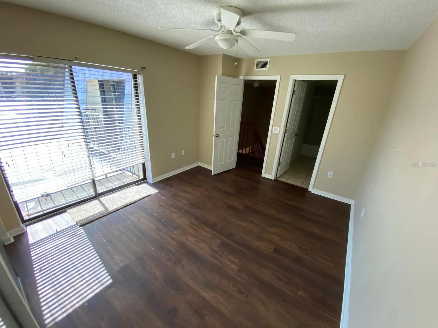 LEESBURG ROYAL OAK ESTATES SUB - Residential Lease