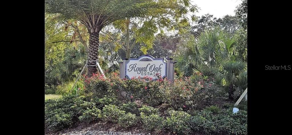 LEESBURG ROYAL OAK ESTATES SUB - Residential Lease