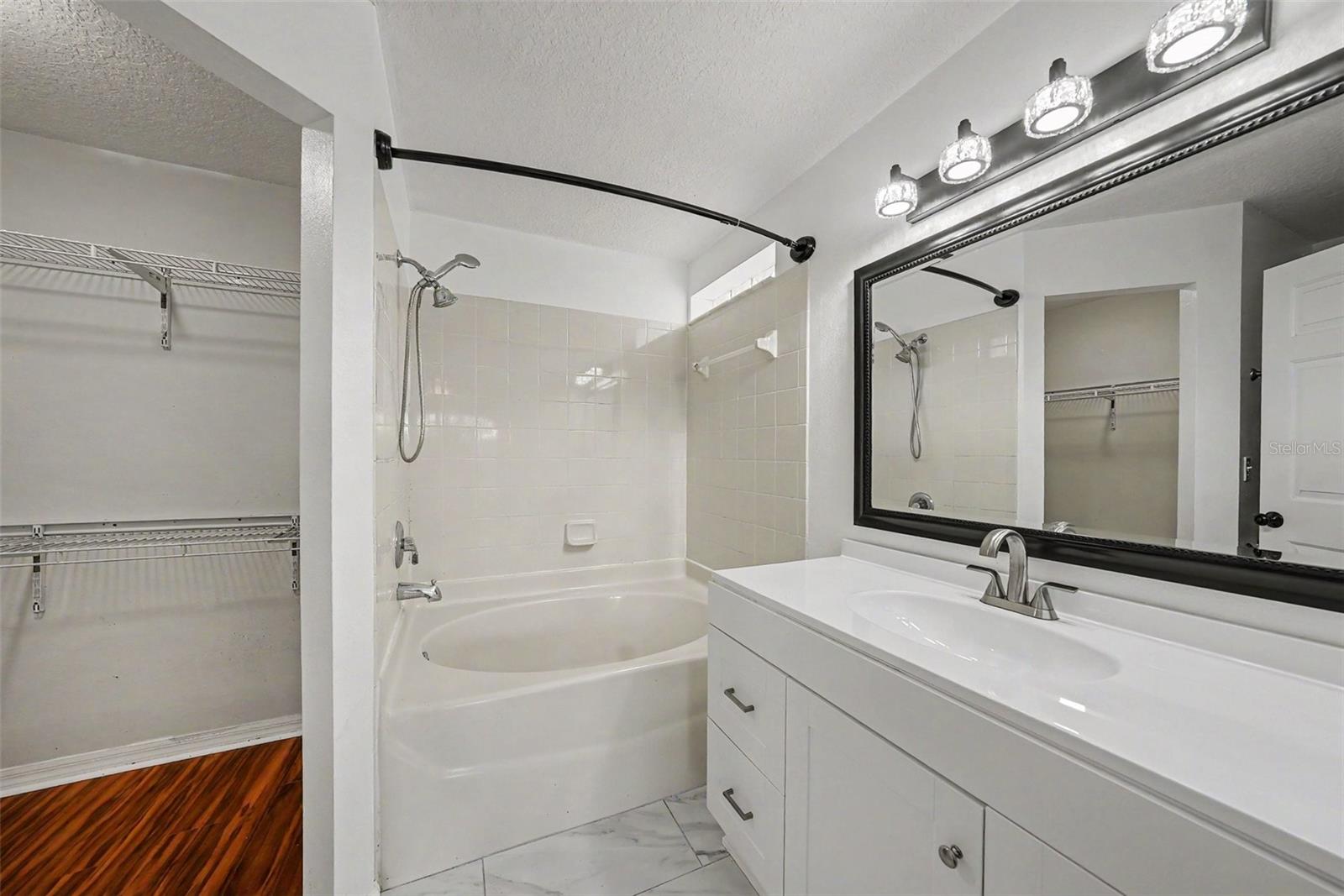OAK GROVE PH 03 - Residential