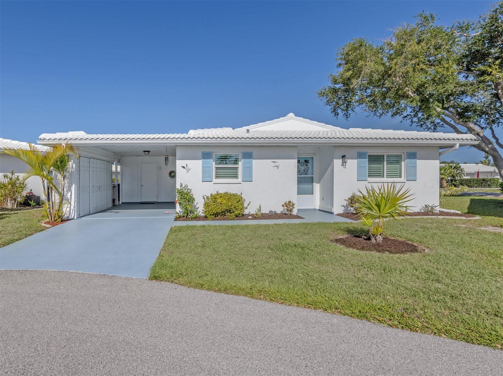 CIRCLE WOODS OF VENICE 1 - Residential