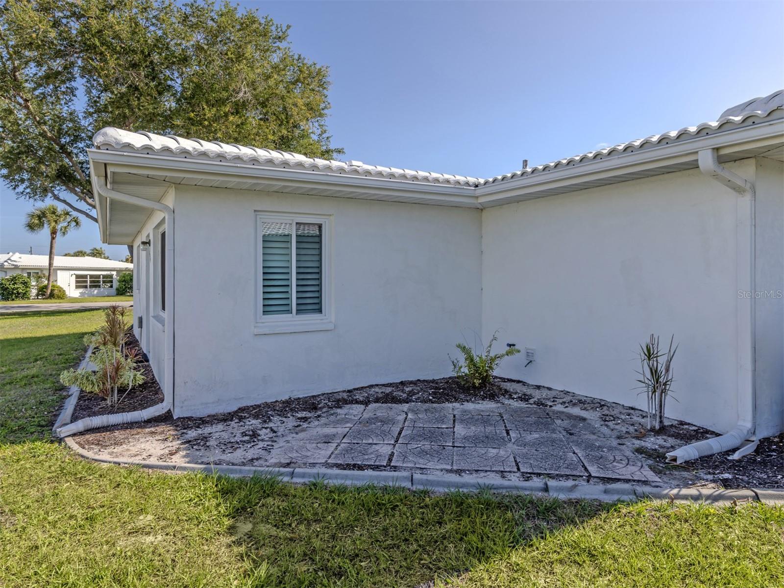 CIRCLE WOODS OF VENICE 1 - Residential