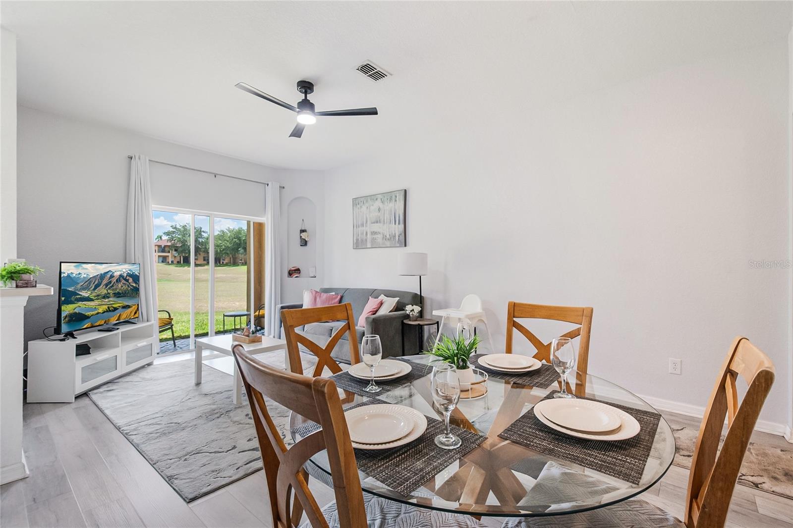 REGAL PALMS AT HIGHLAND RESERVE PH 05 - Residential