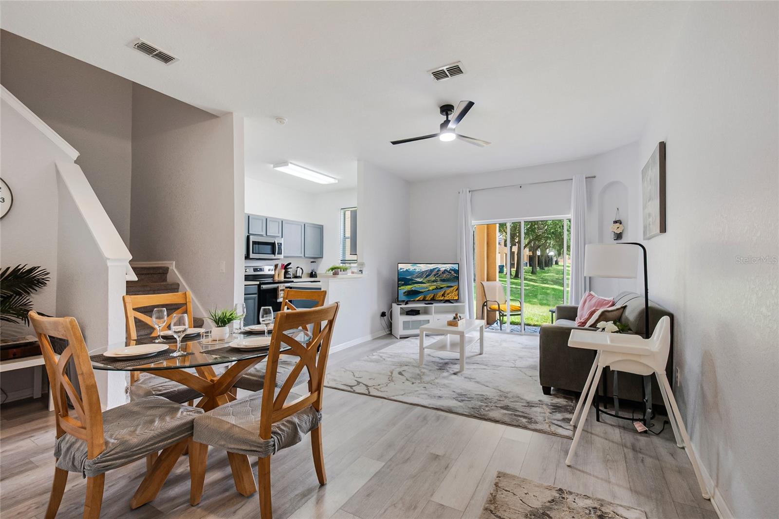 REGAL PALMS AT HIGHLAND RESERVE PH 05 - Residential
