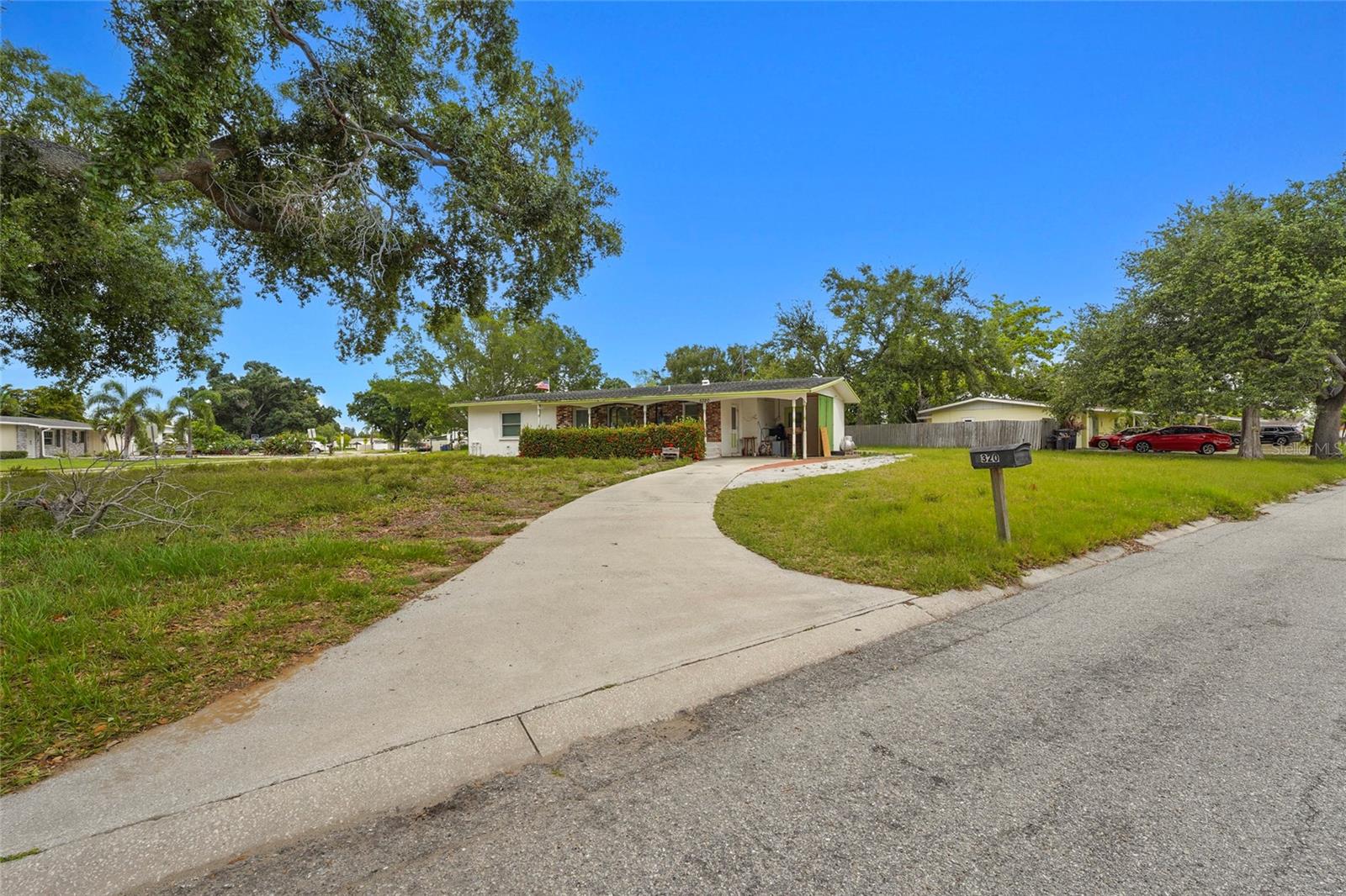 CAPE VISTA FIRST UNIT - Residential