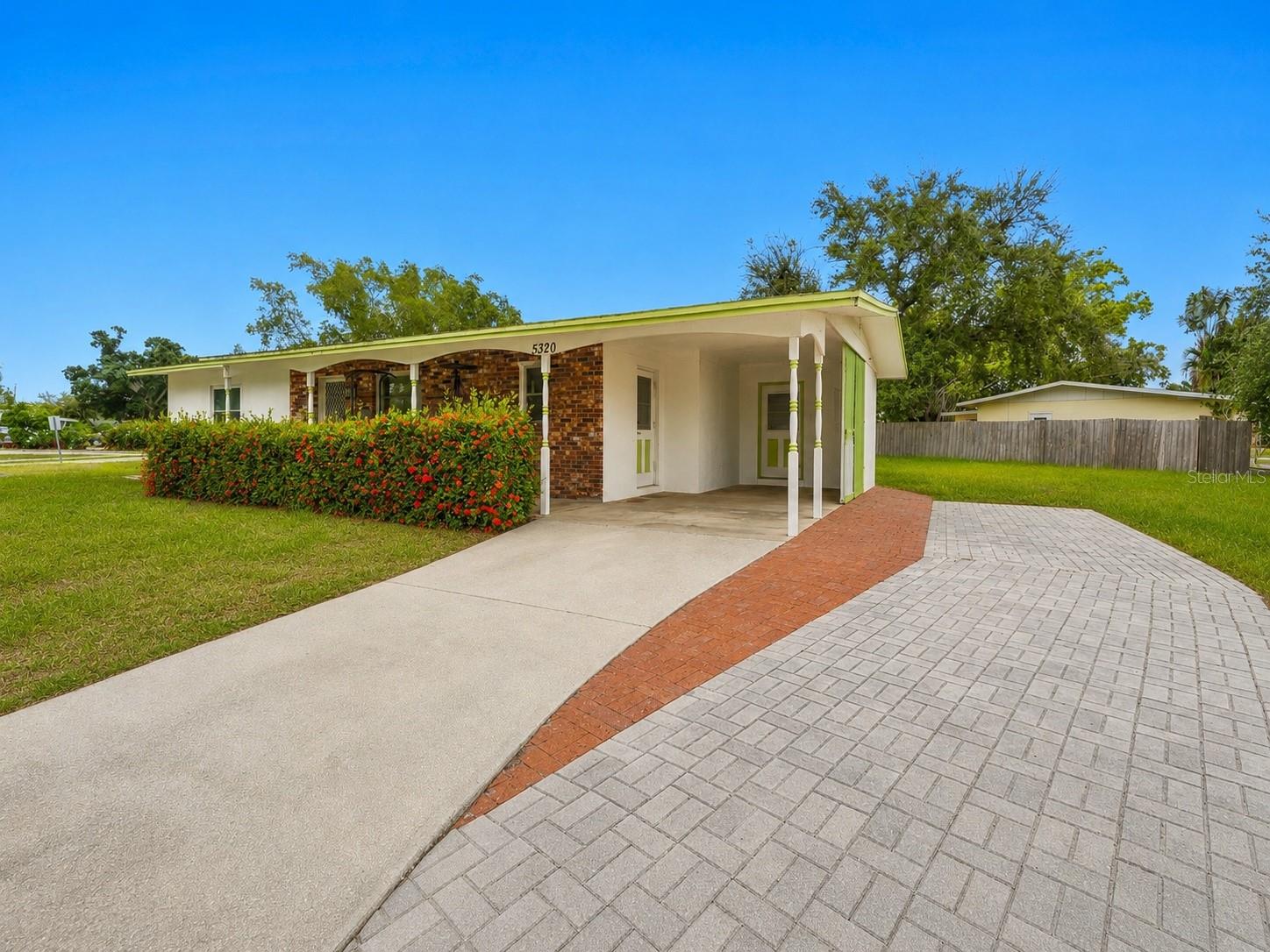 CAPE VISTA FIRST UNIT - Residential