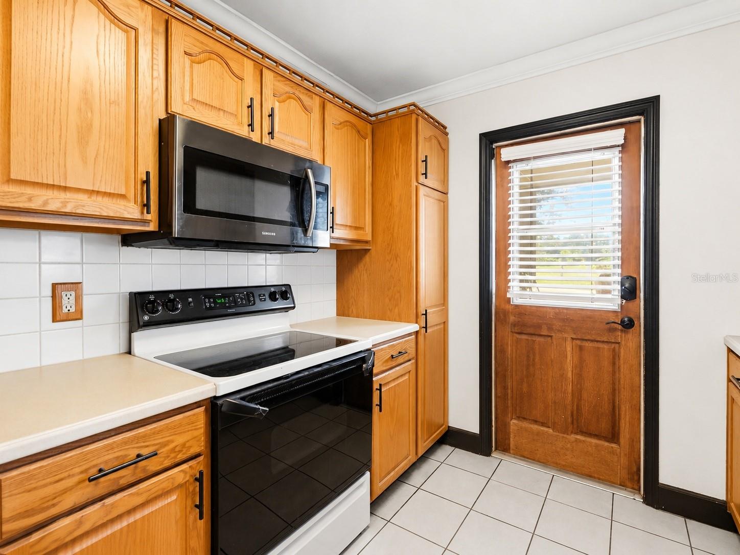 CAPE VISTA FIRST UNIT - Residential