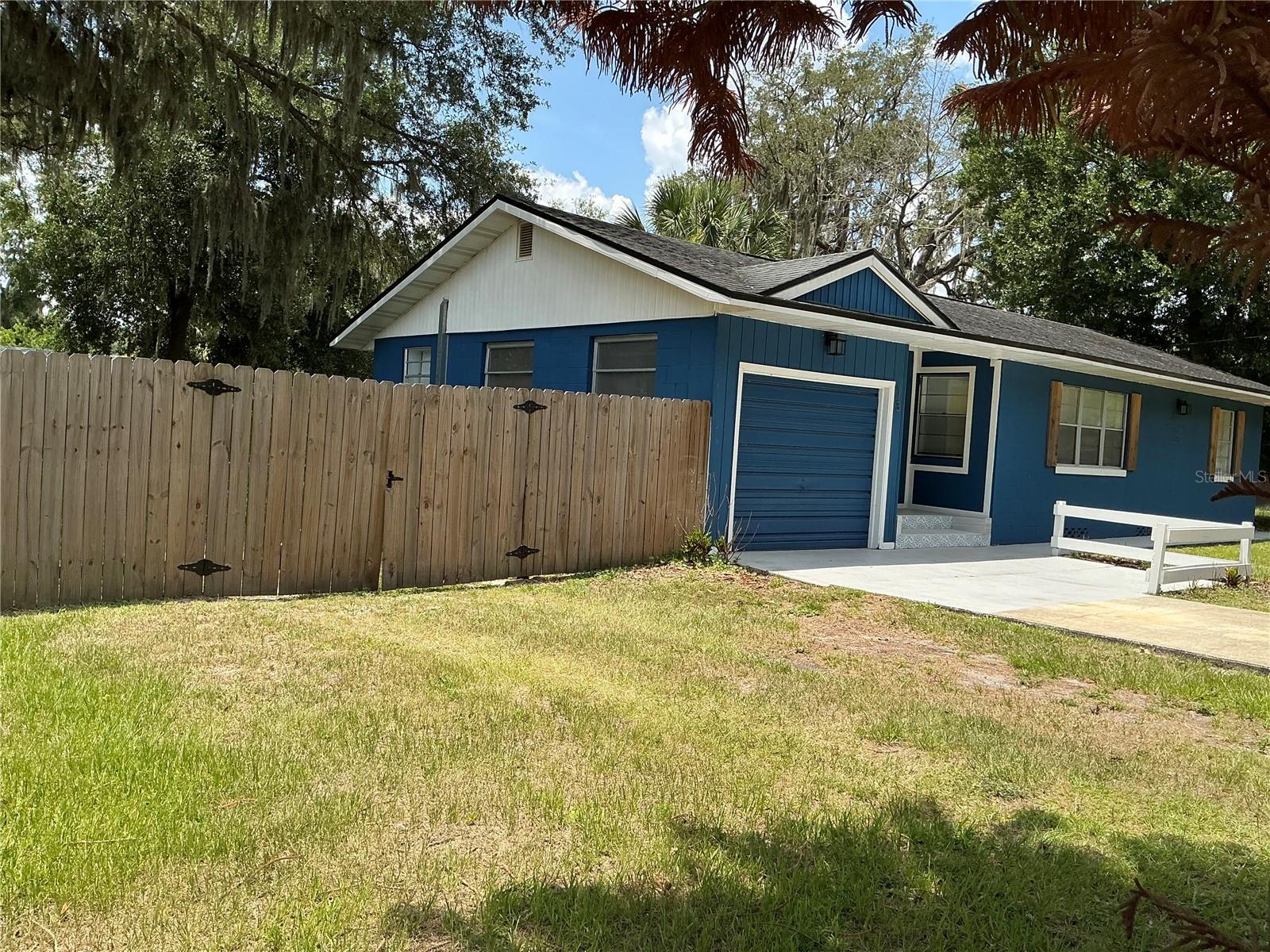 CHRISTBERGER MANOR - Residential Lease