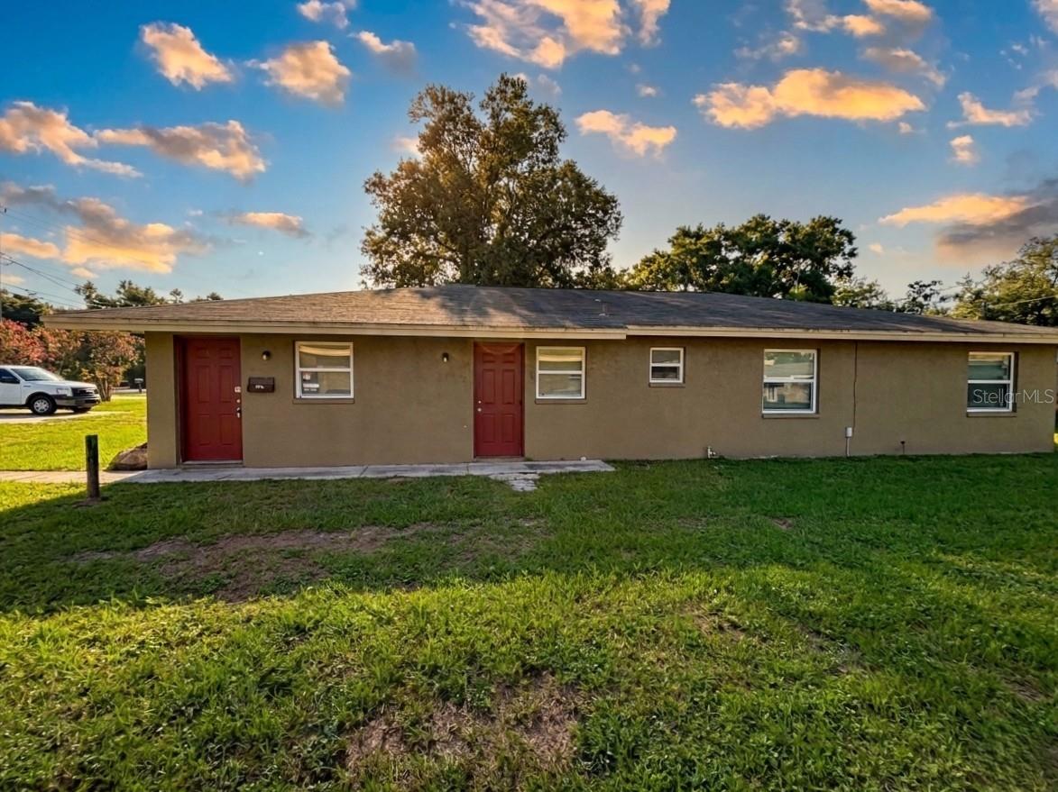 This bright and welcoming two-bedroom, one-bath half-duplex in Lakeland brings an easy, upbeat feel from the moment you step inside. The living area stays comfortable year-round with ceiling fans that keep the air moving, and the kitchen offers a practical setup that makes daily routines simple. Both bedrooms feel relaxed and inviting, giving you the perfect place to wind down. Just minutes from Lake Hunter, you’ll have quick access to peaceful views, lakeside walks, and one of Lakeland’s favorite outdoor spots. With shops, dining, and major roadways close by, this home delivers convenience, comfort, and a great location all in one.