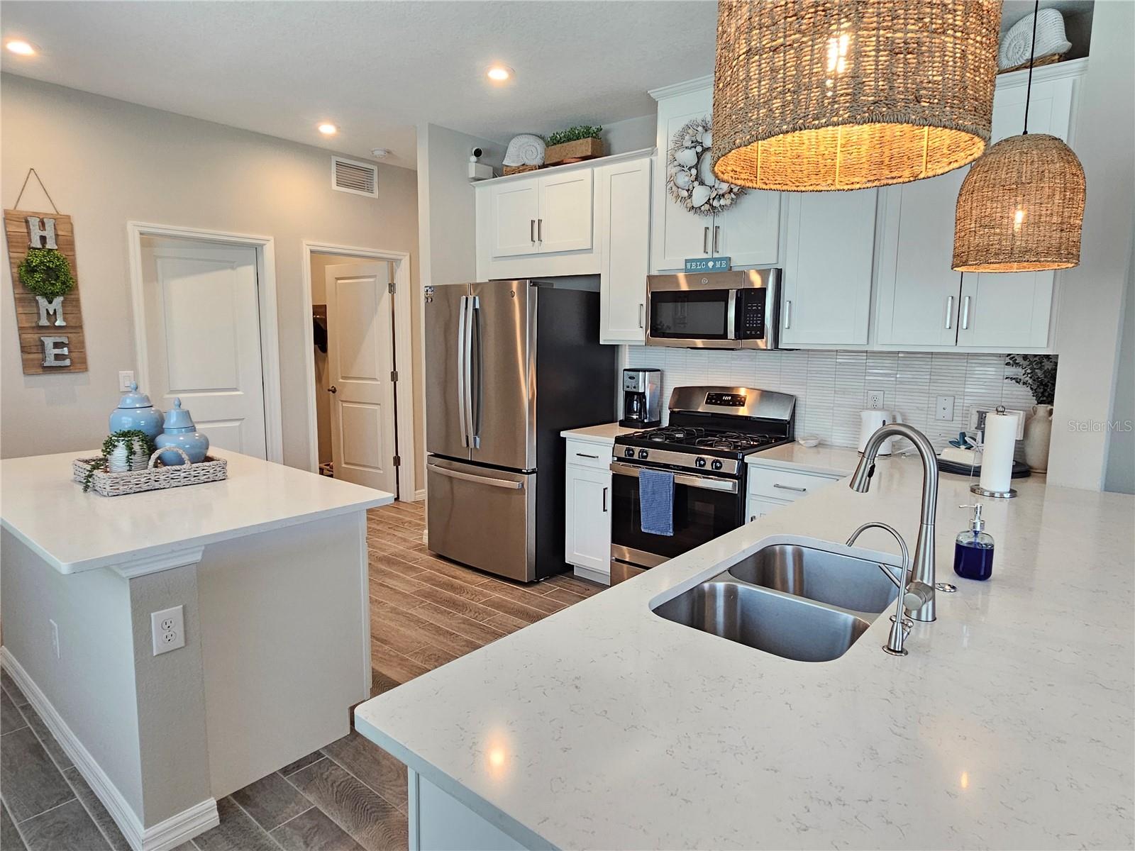 SORRENTO PH I - Residential Lease