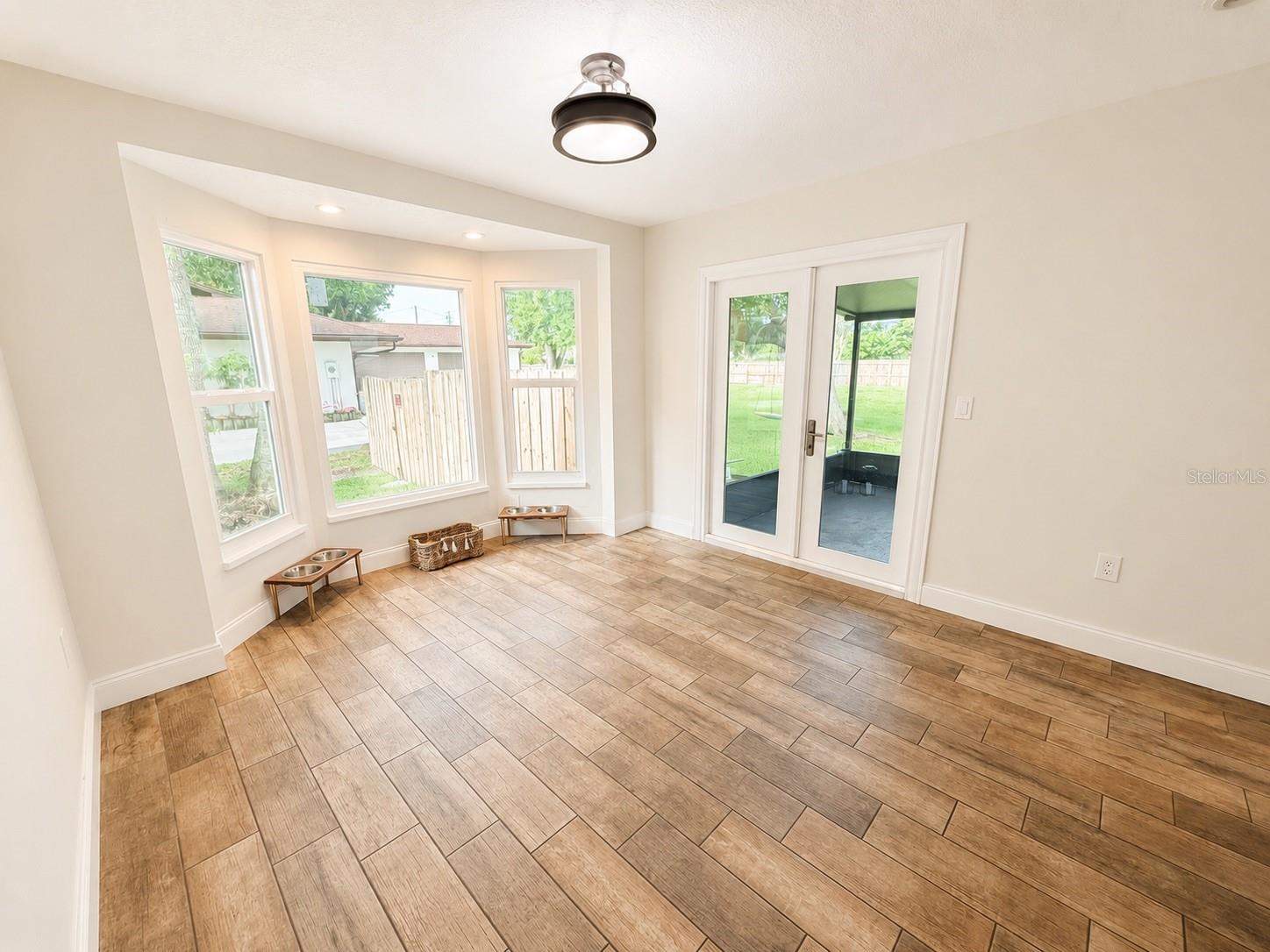 MAPLE RIDGE - Residential