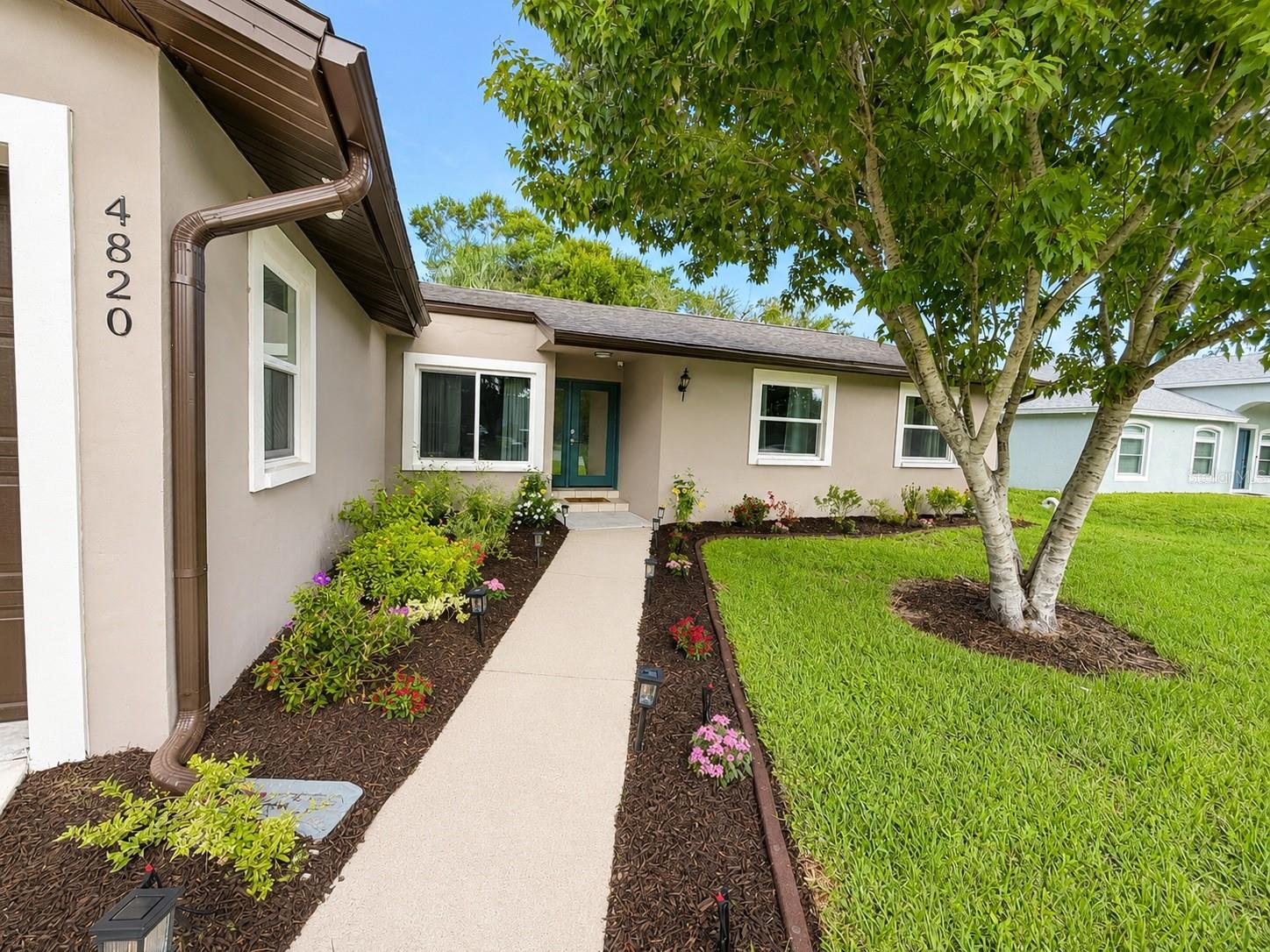 MAPLE RIDGE - Residential
