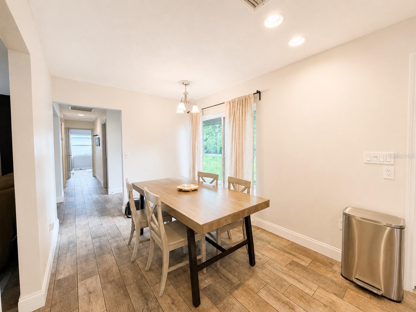 MAPLE RIDGE - Residential