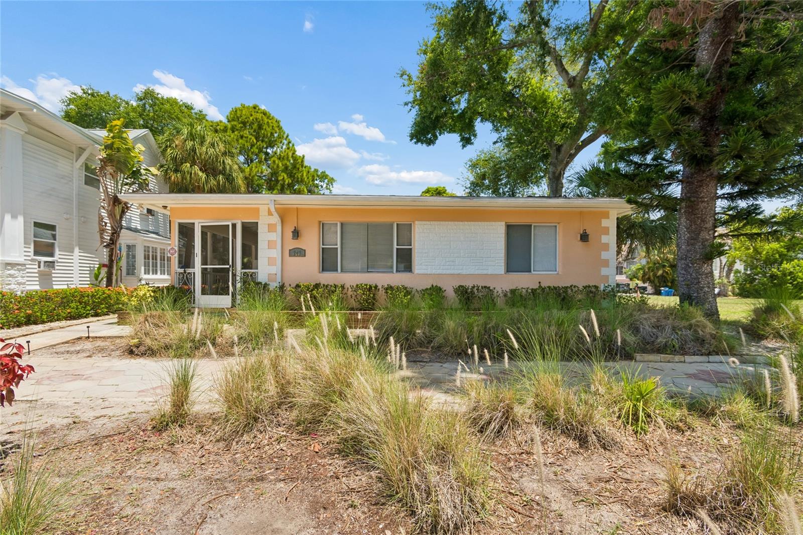 KINYONS H H ADD - Commercial Sale