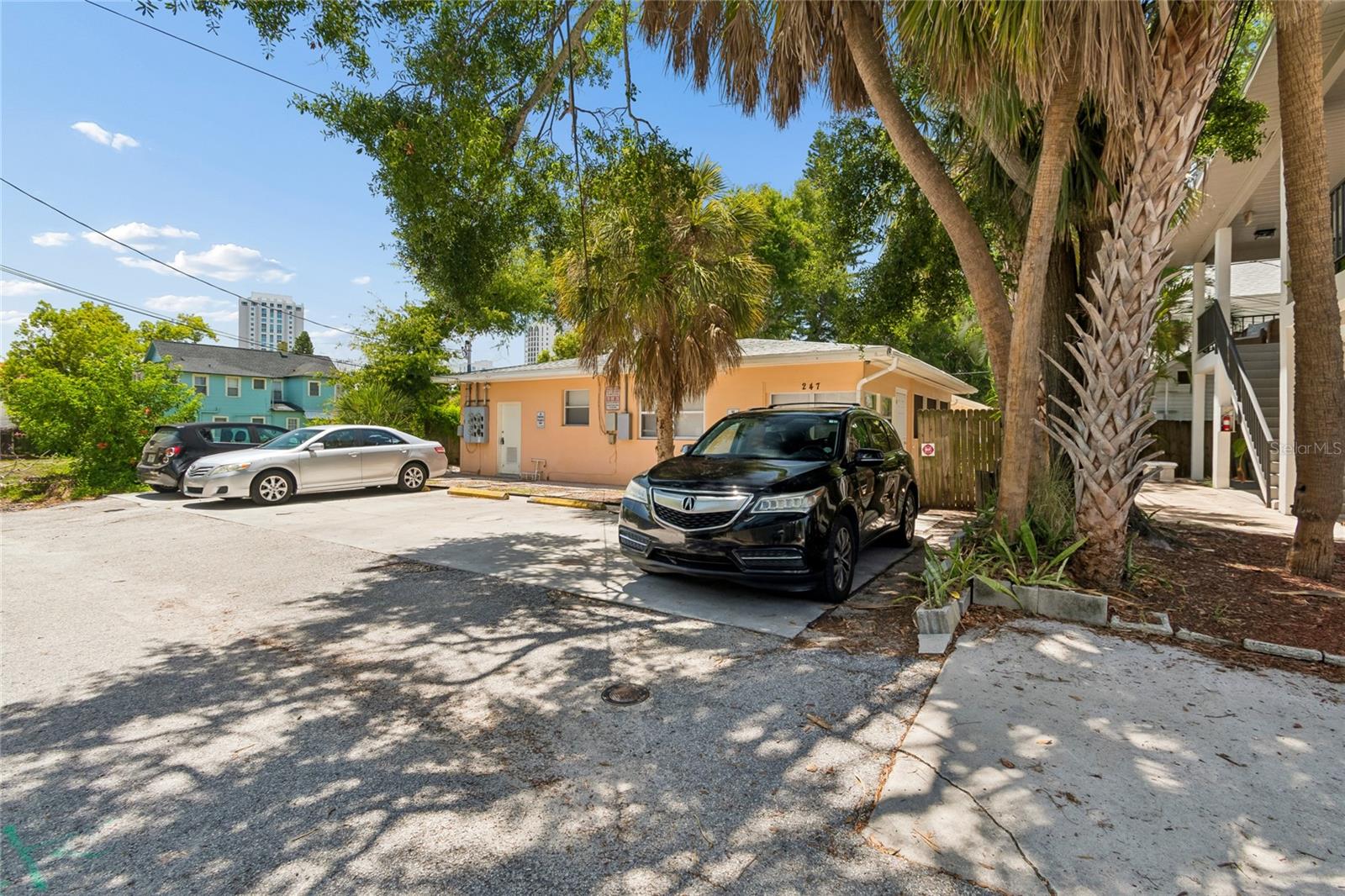 KINYONS H H ADD - Commercial Sale