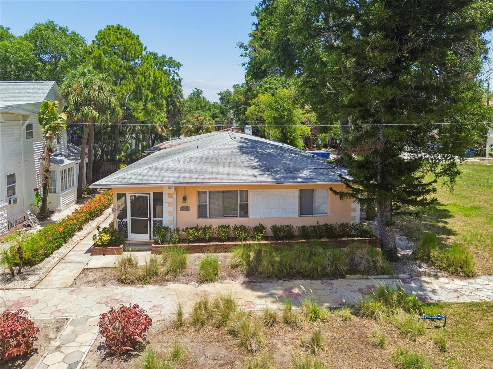KINYONS H H ADD - Commercial Sale