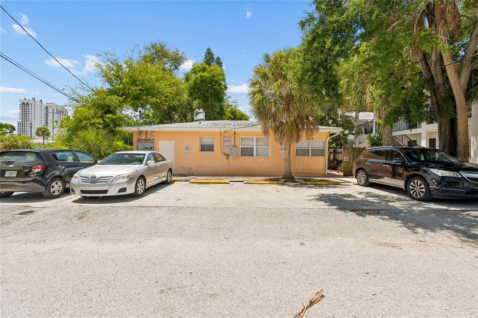 KINYONS H H ADD - Commercial Sale