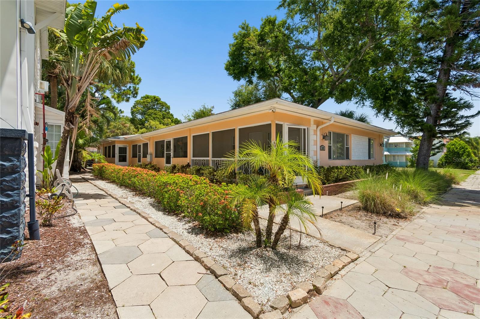 KINYONS H H ADD - Commercial Sale