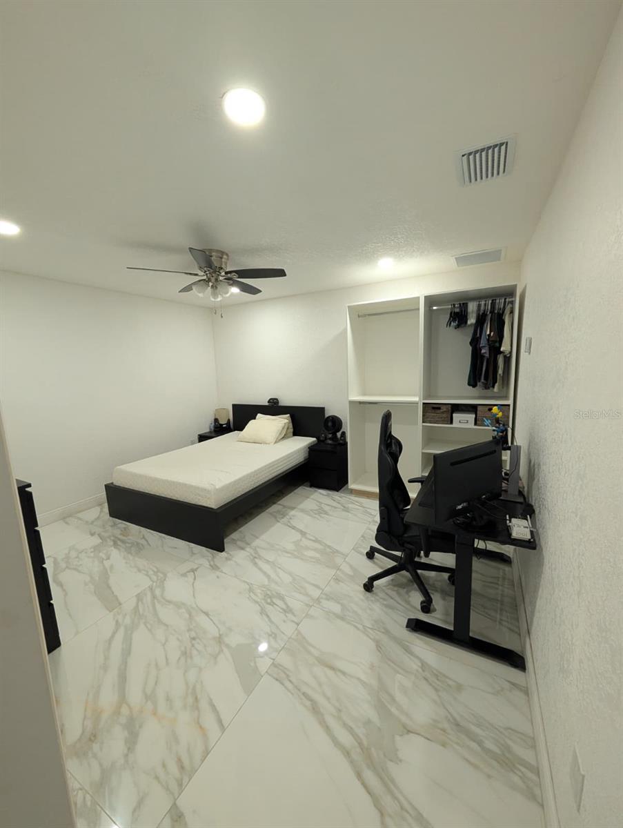 PARK MANOR ESTATES - Residential