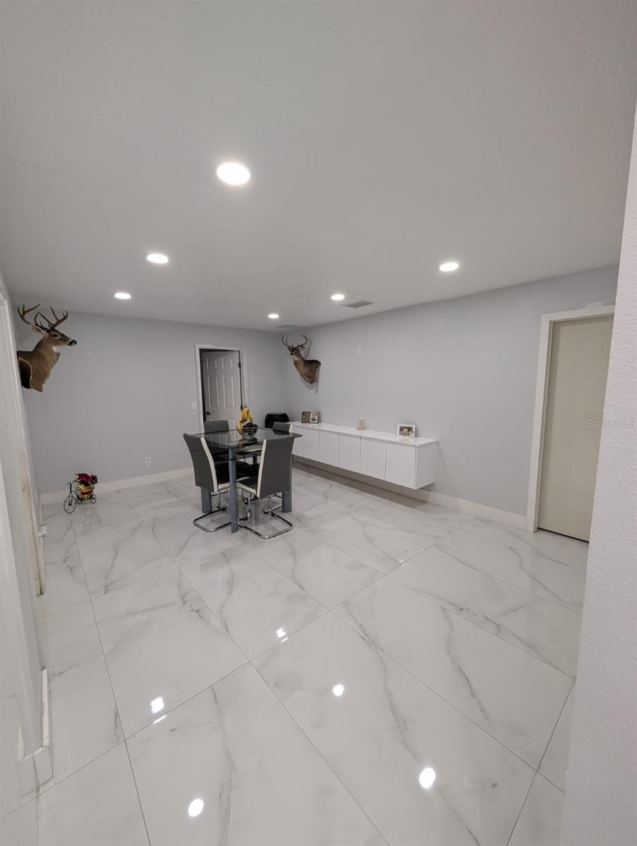 PARK MANOR ESTATES - Residential