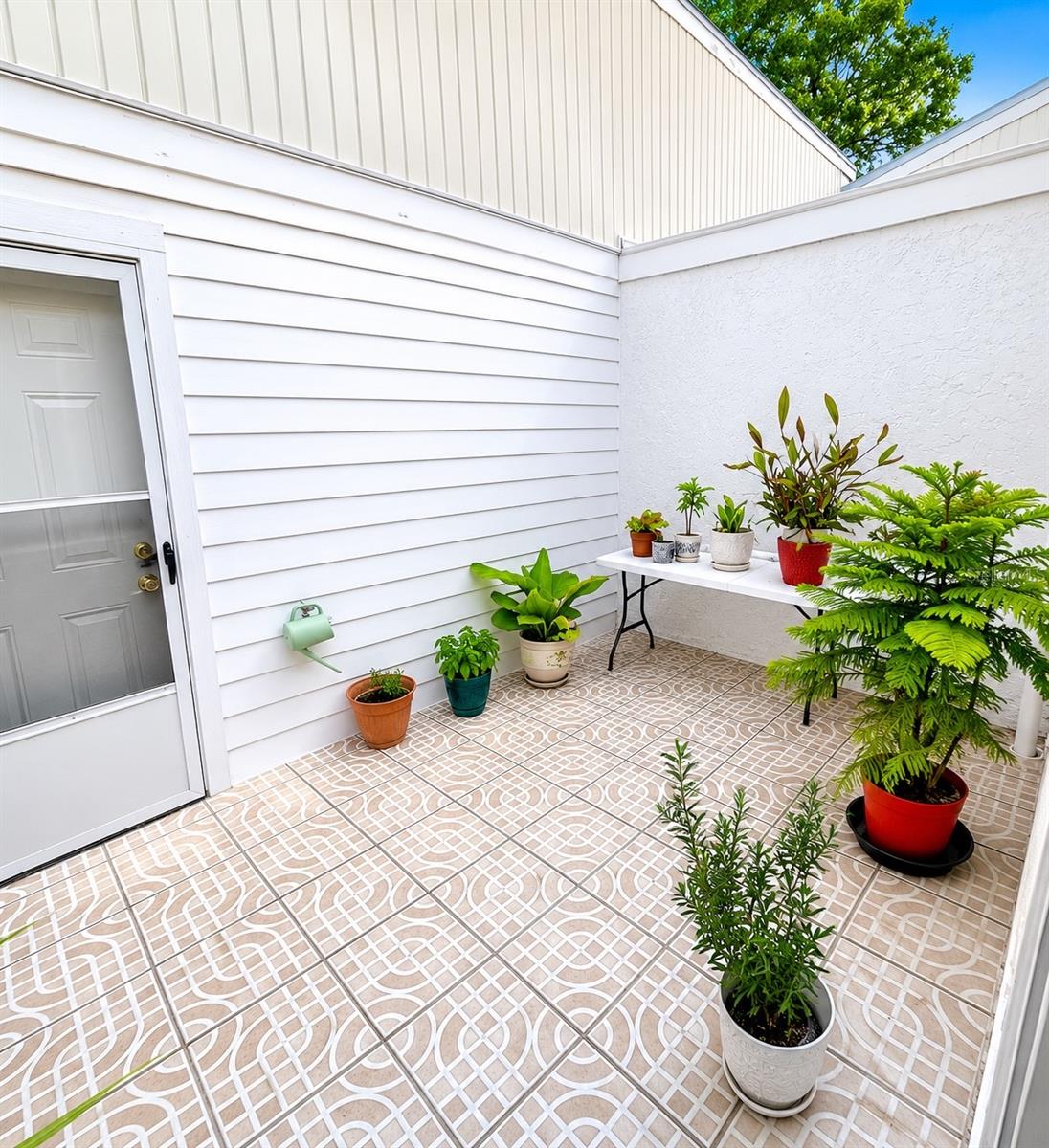 ORANGE TREE VILLAS CONDO - Residential