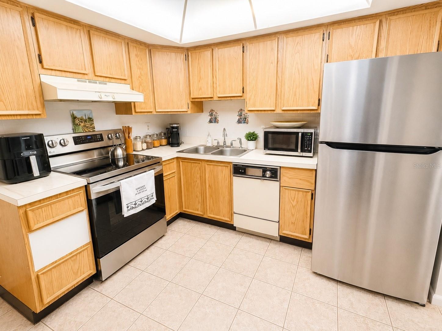 ORANGE TREE VILLAS CONDO - Residential