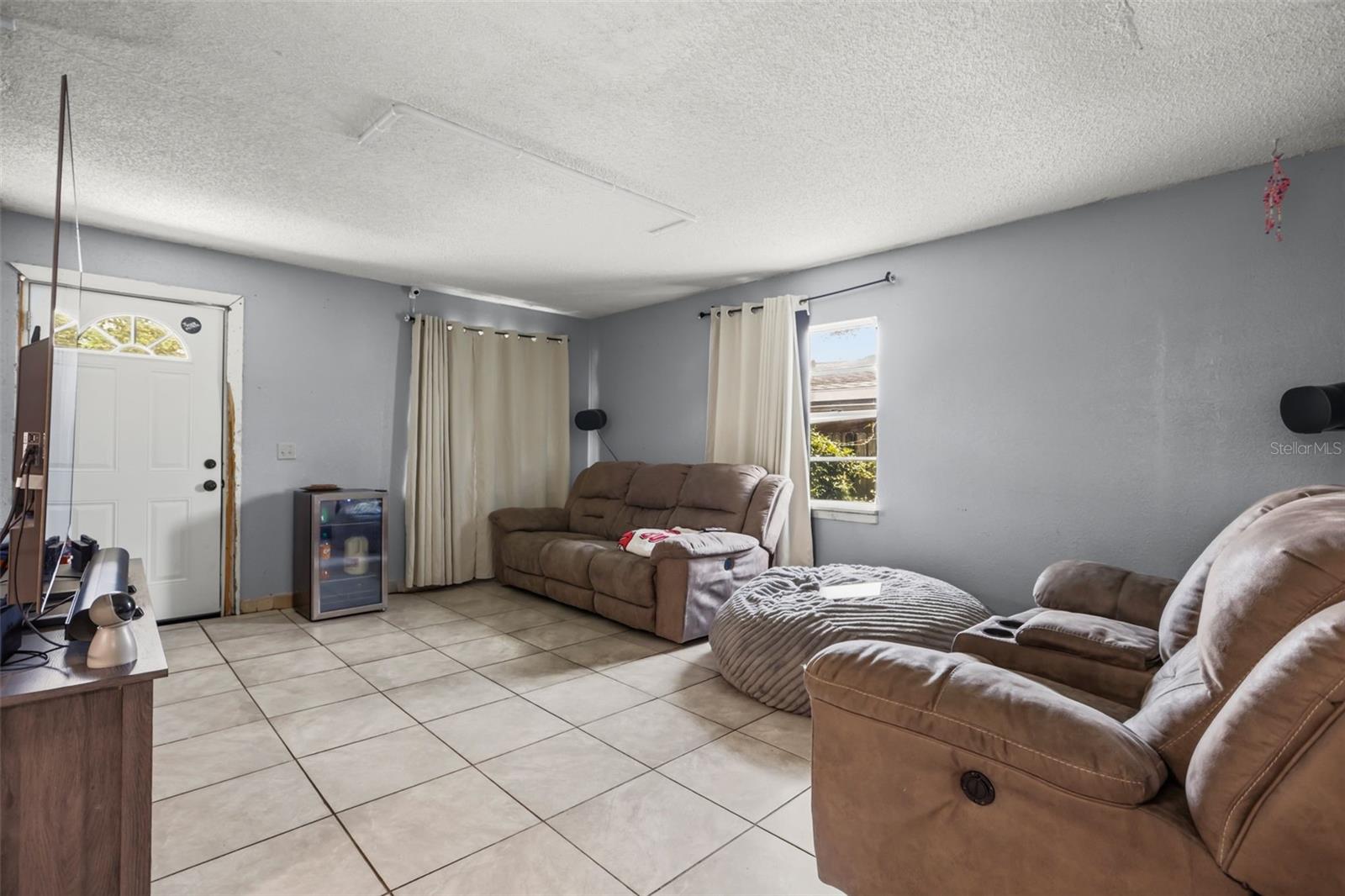 AVONDALE - Residential