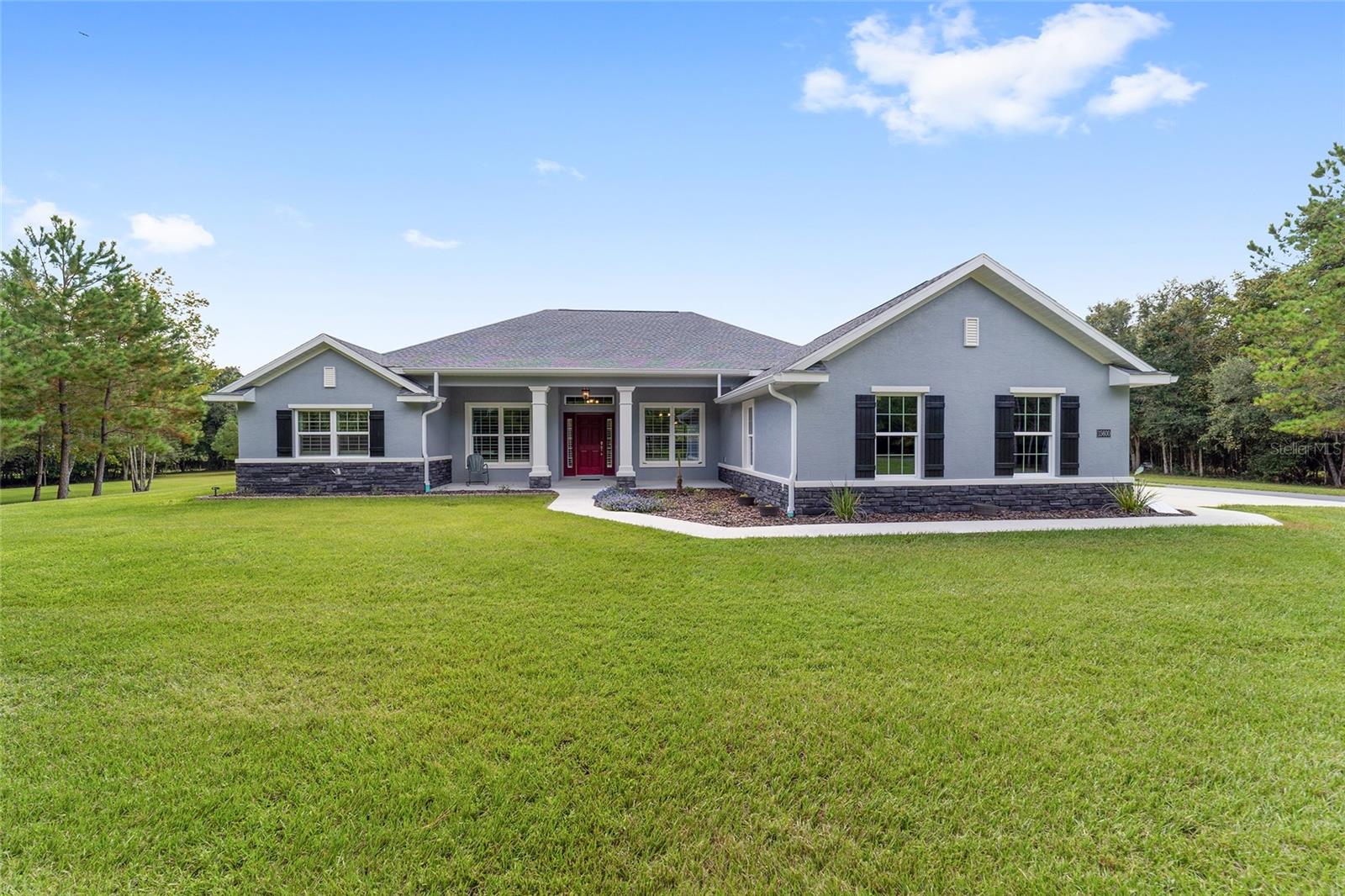 ROYAL OAKS FARMS - Residential