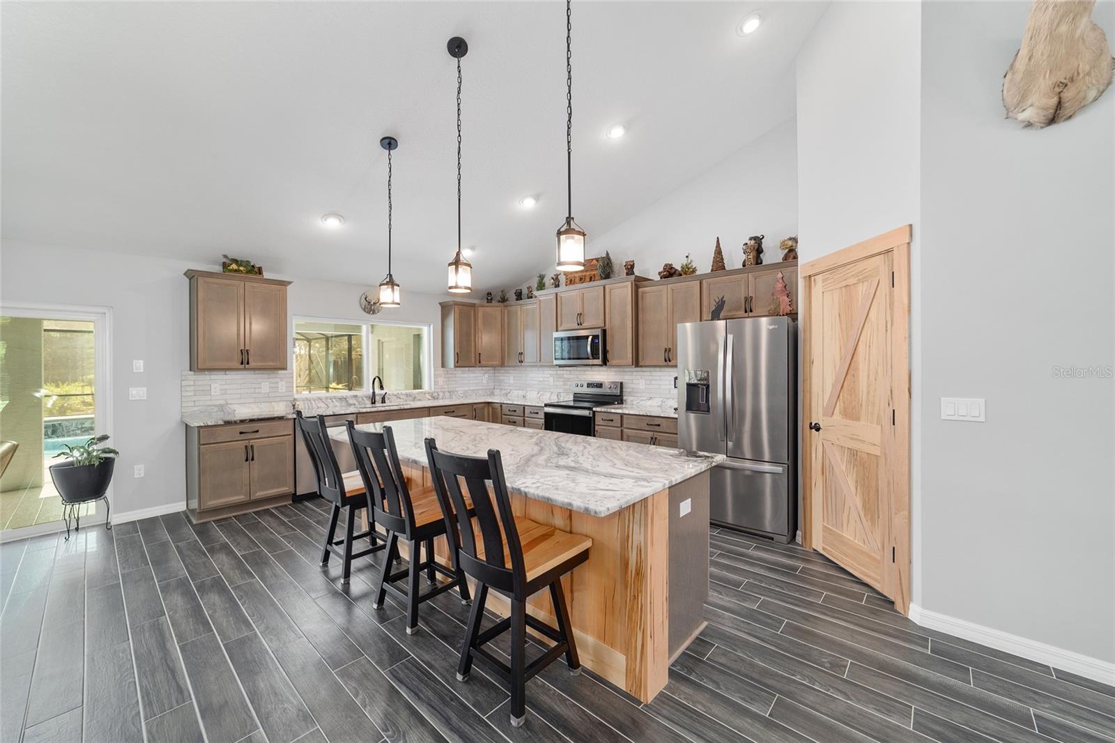 ROYAL OAKS FARMS - Residential