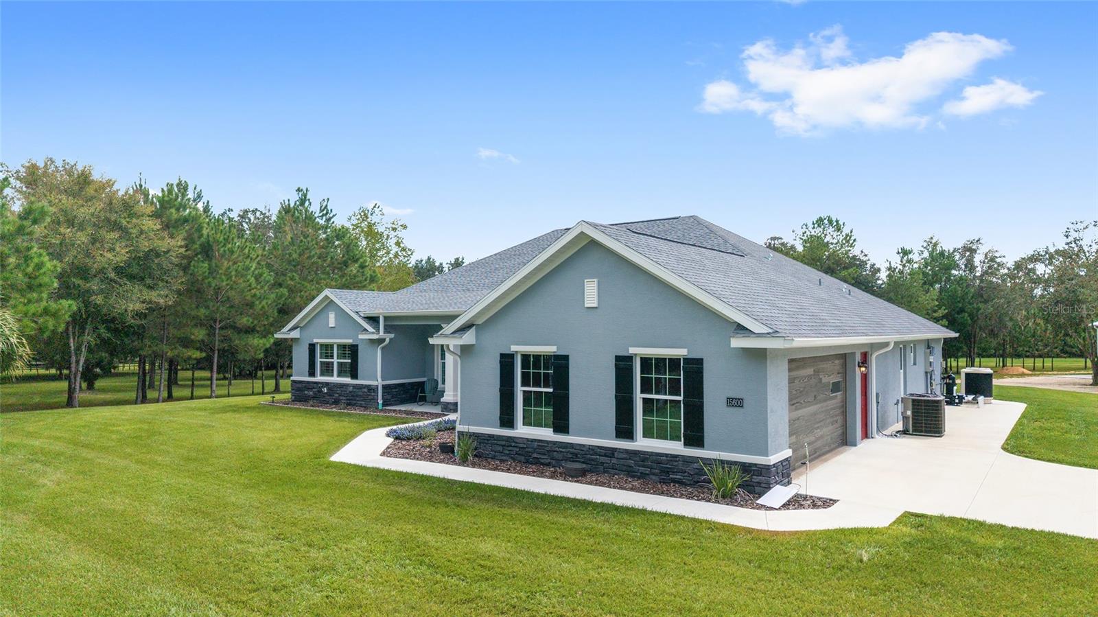 ROYAL OAKS FARMS - Residential