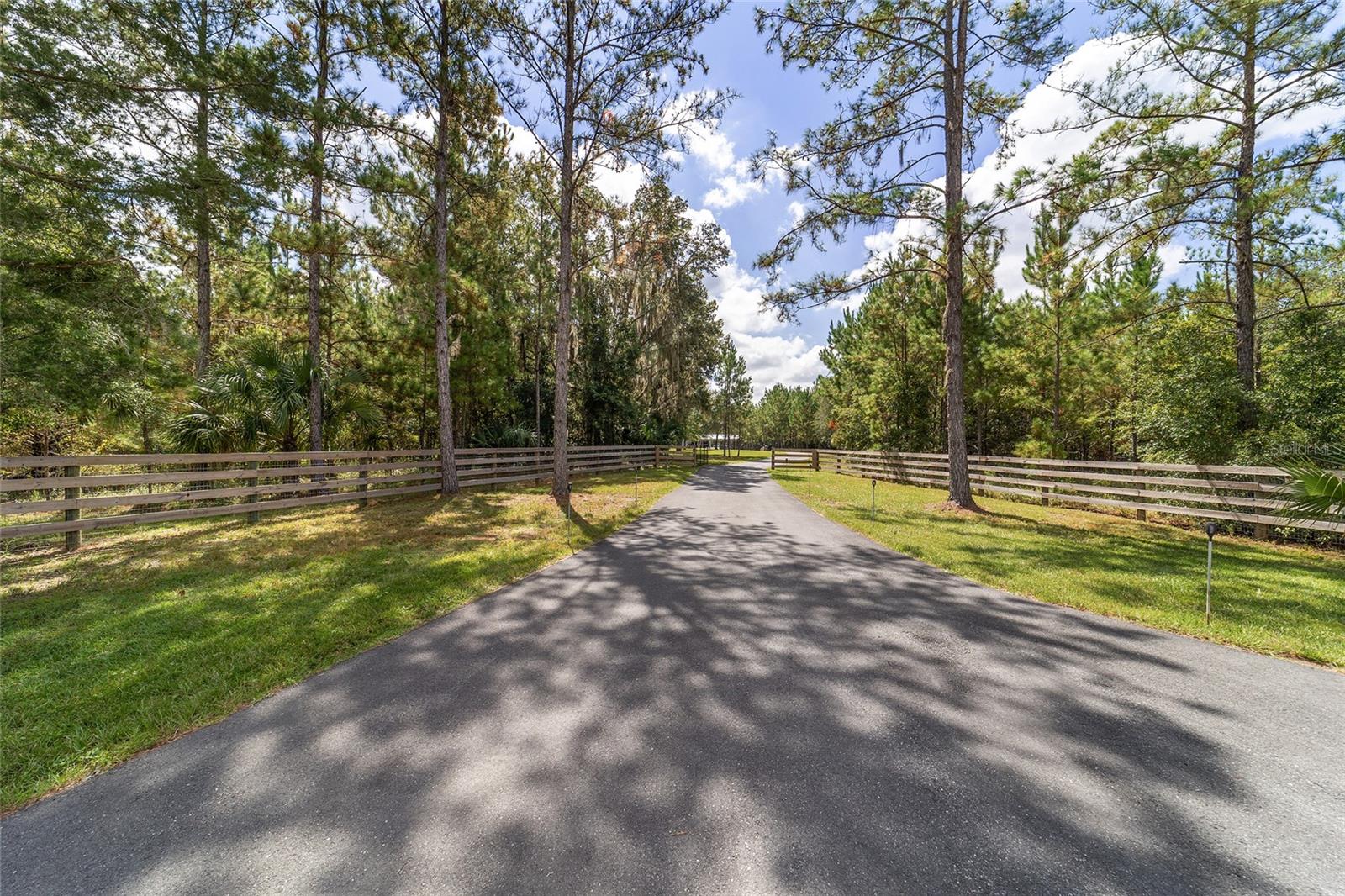 ROYAL OAKS FARMS - Residential